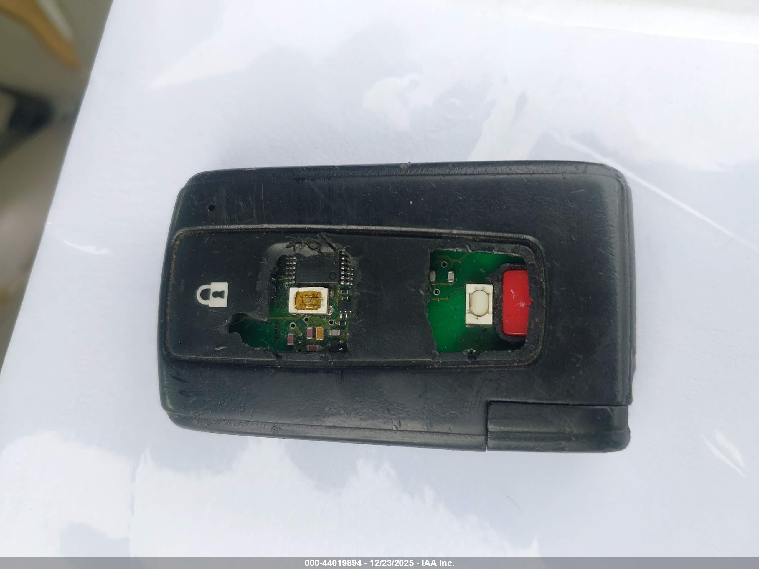 TOYOTA PRIUS image 11