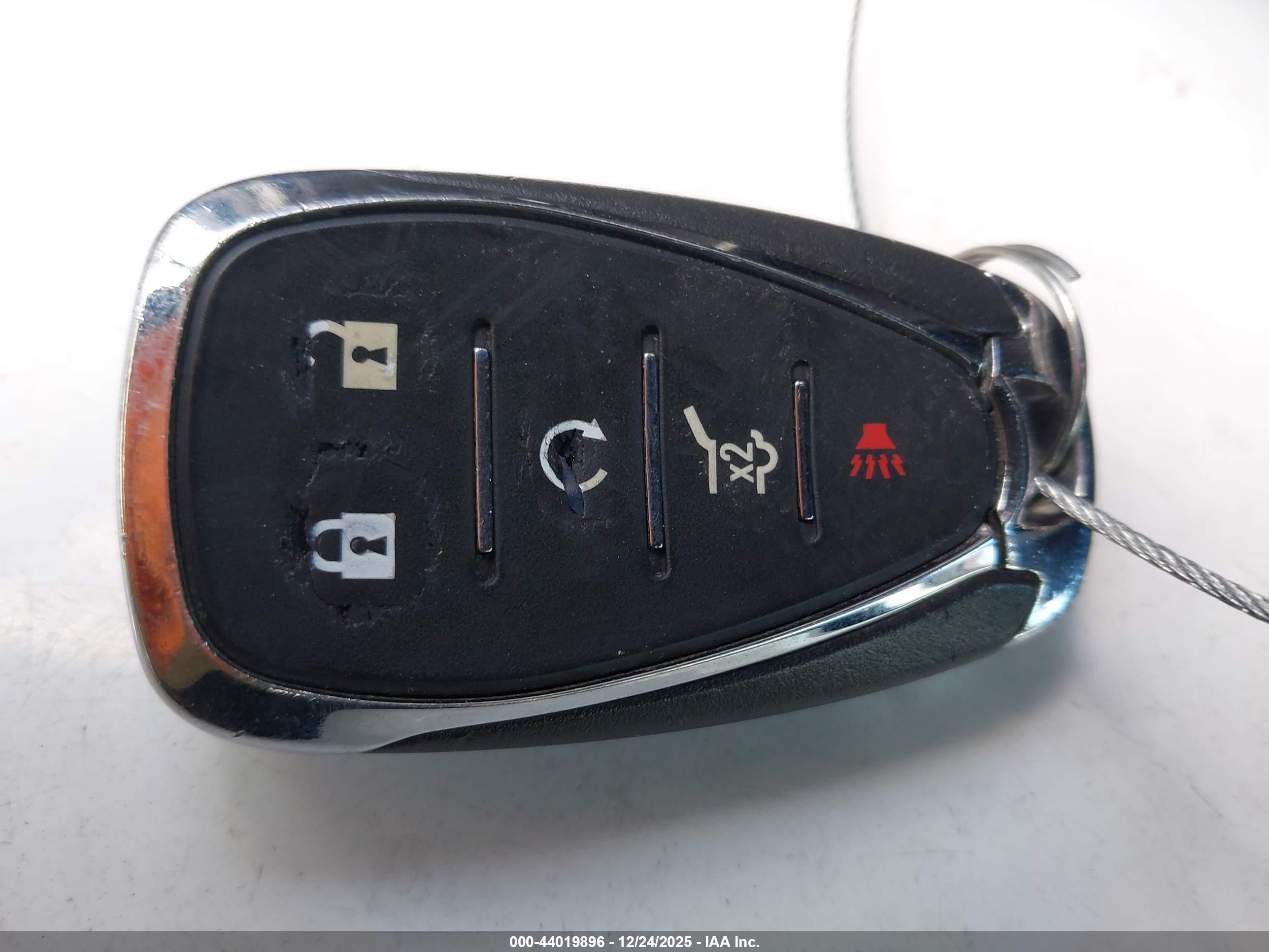 CHEVROLET EQUINOX image 11