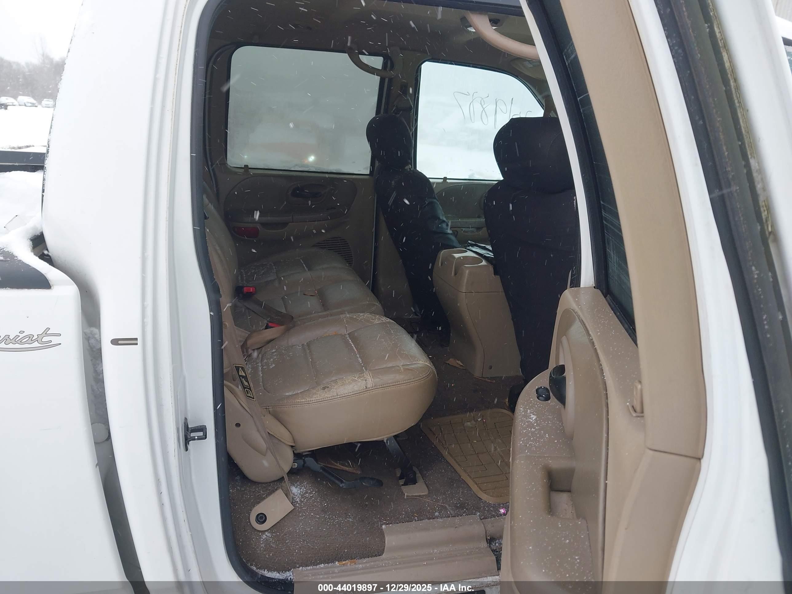 FORD F-150 image 8