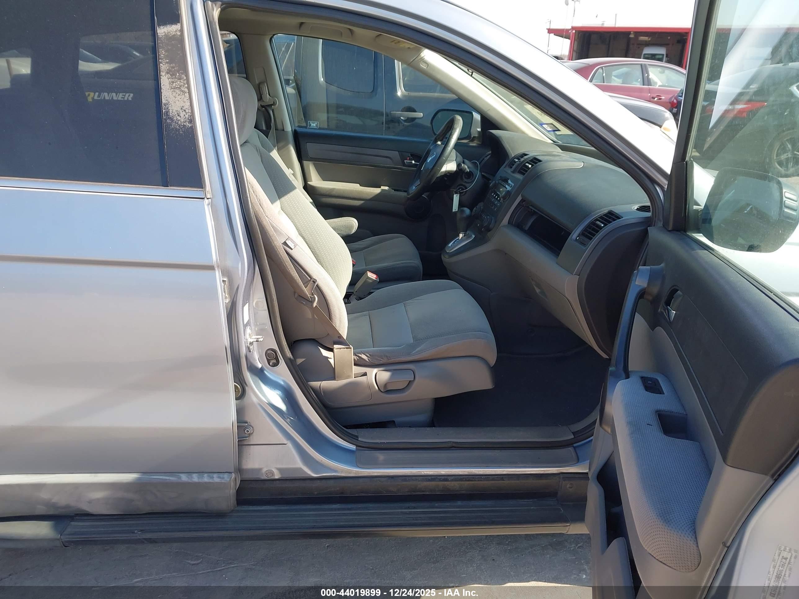 HONDA CR-V image 5