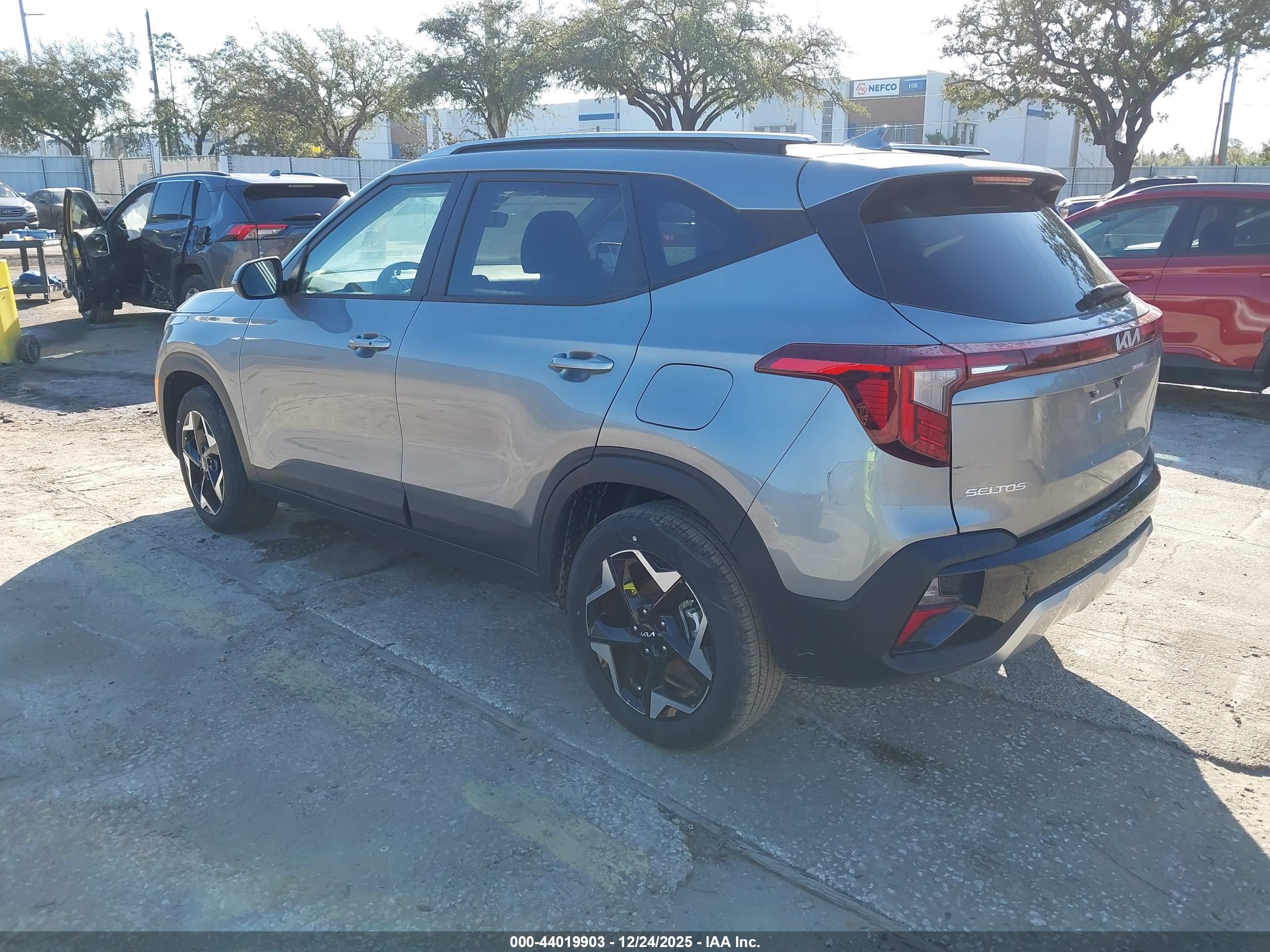 KIA SELTOS image 3