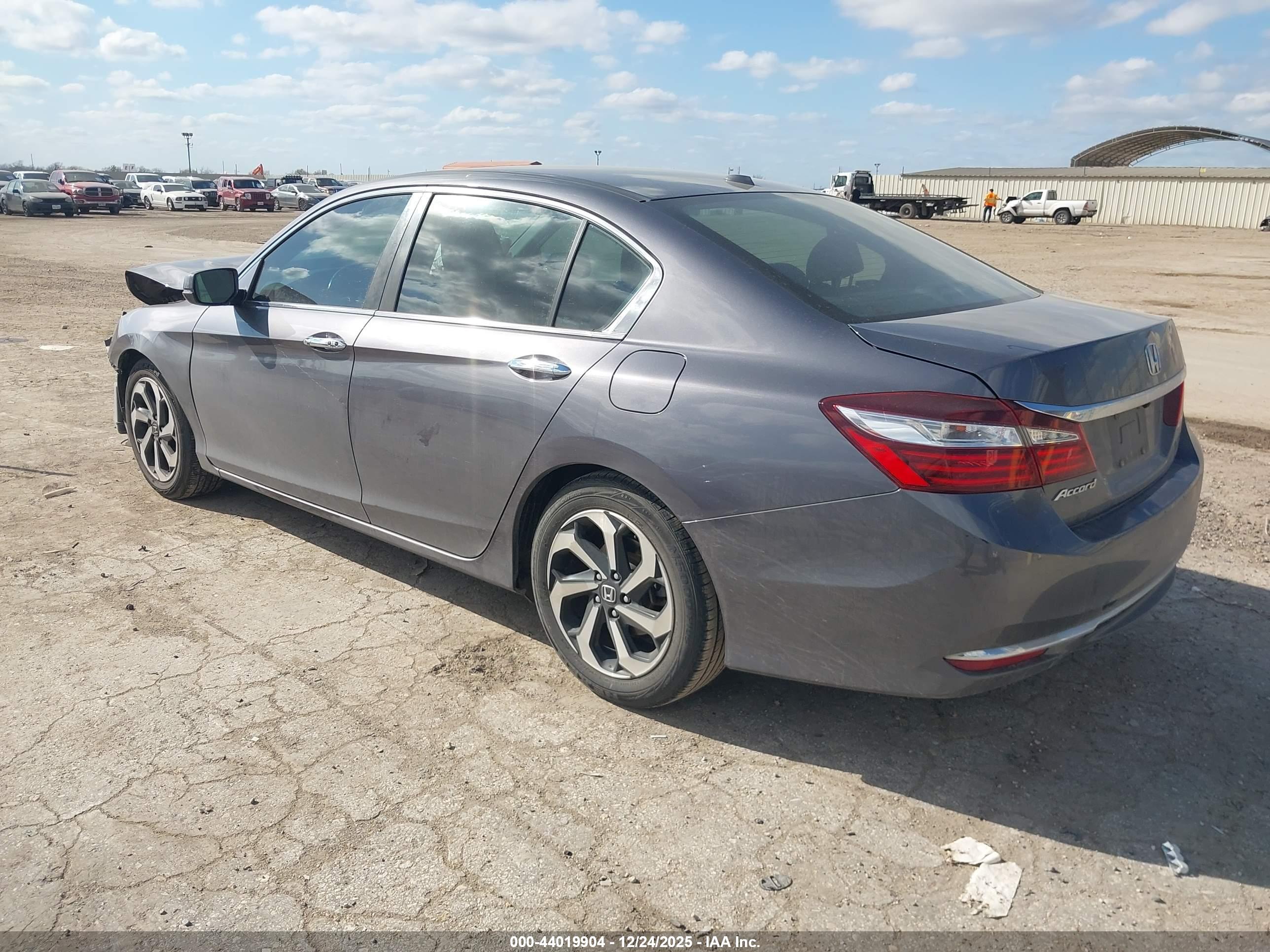 HONDA ACCORD image 3
