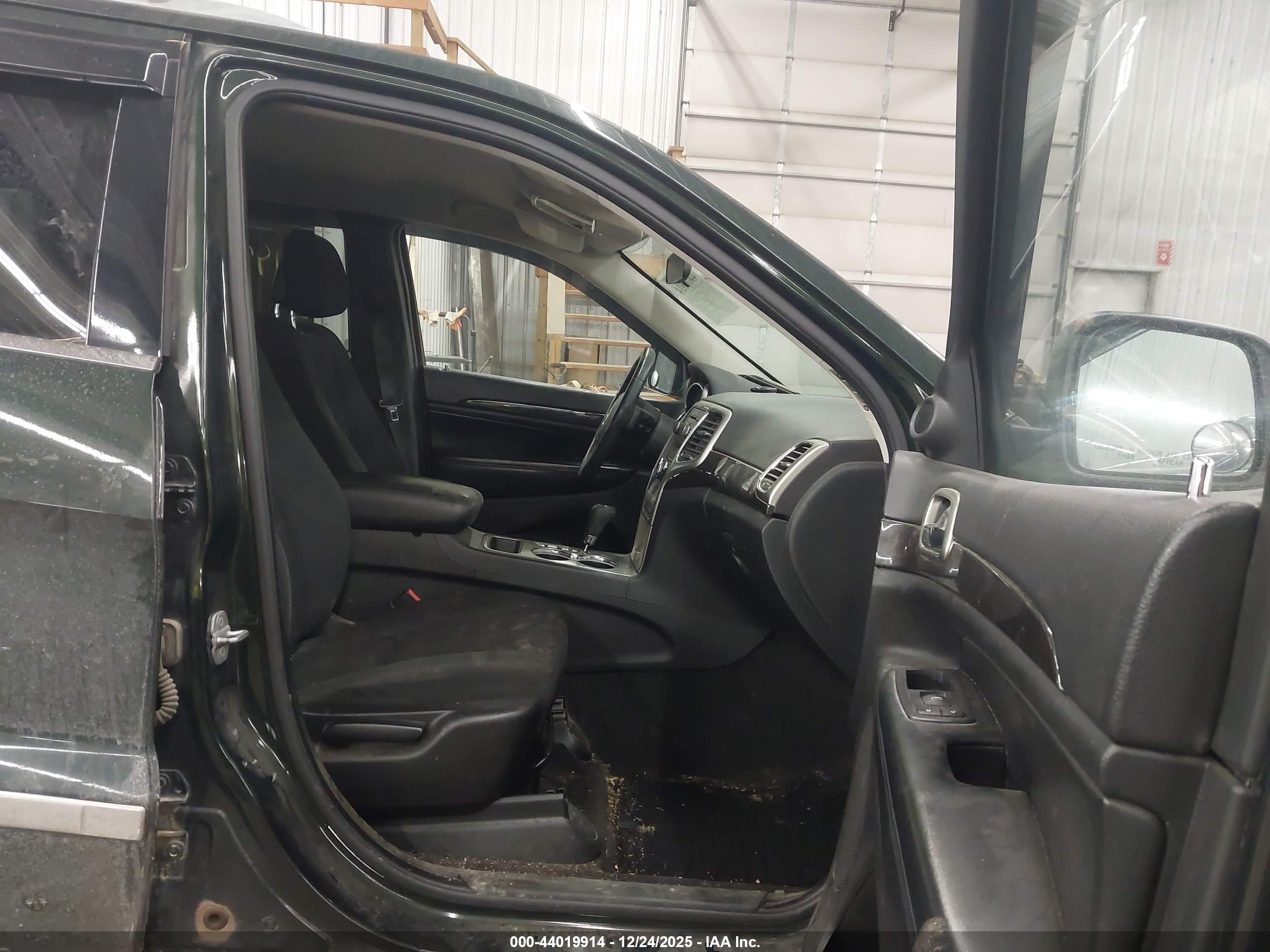 JEEP GRAND image 5