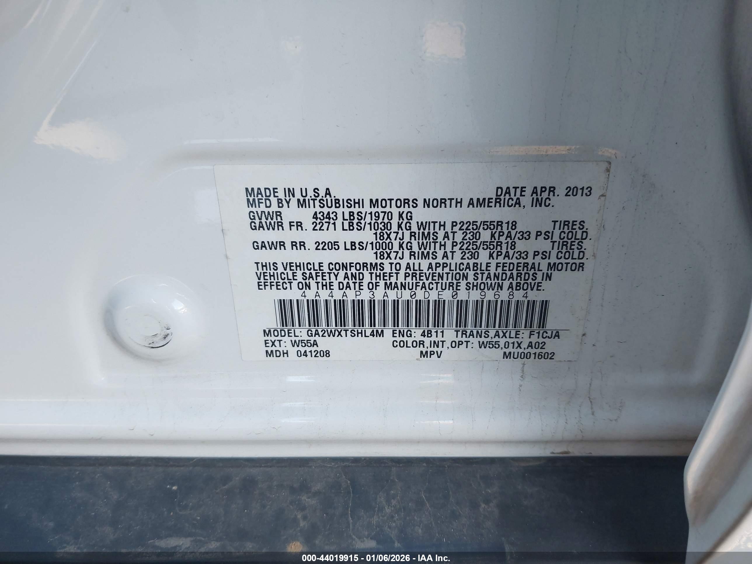MITSUBISHI OUTLANDER image 9