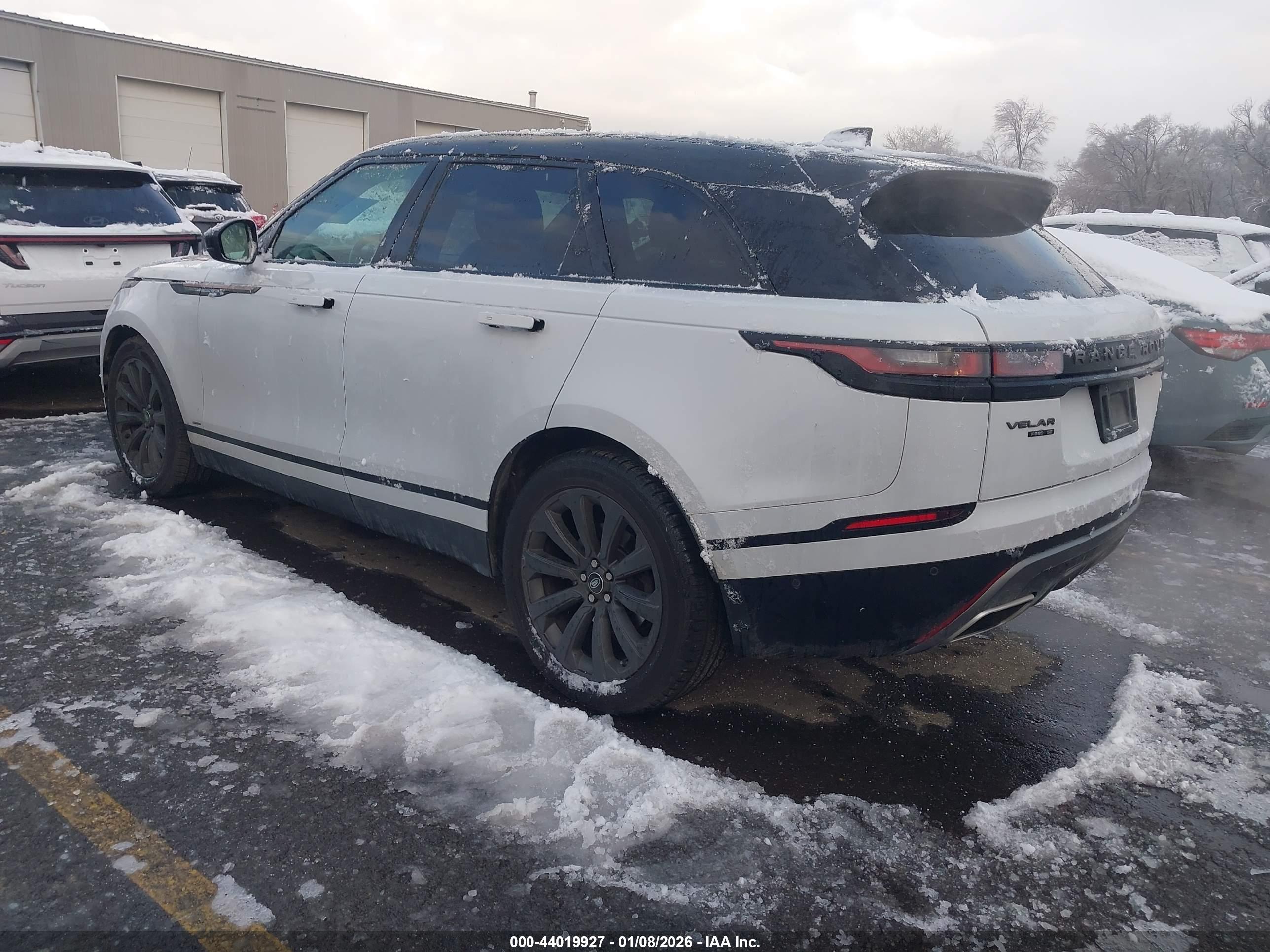 LAND ROVER image 3