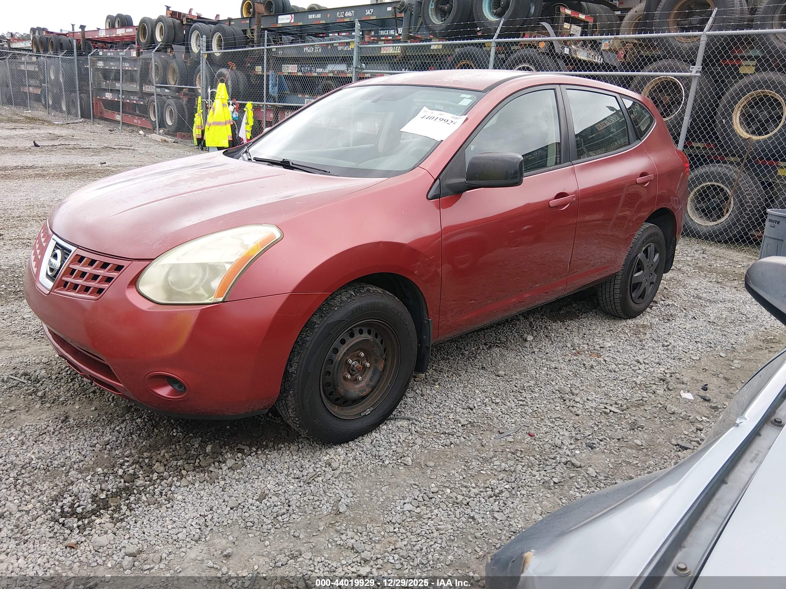 NISSAN ROGUE image 2