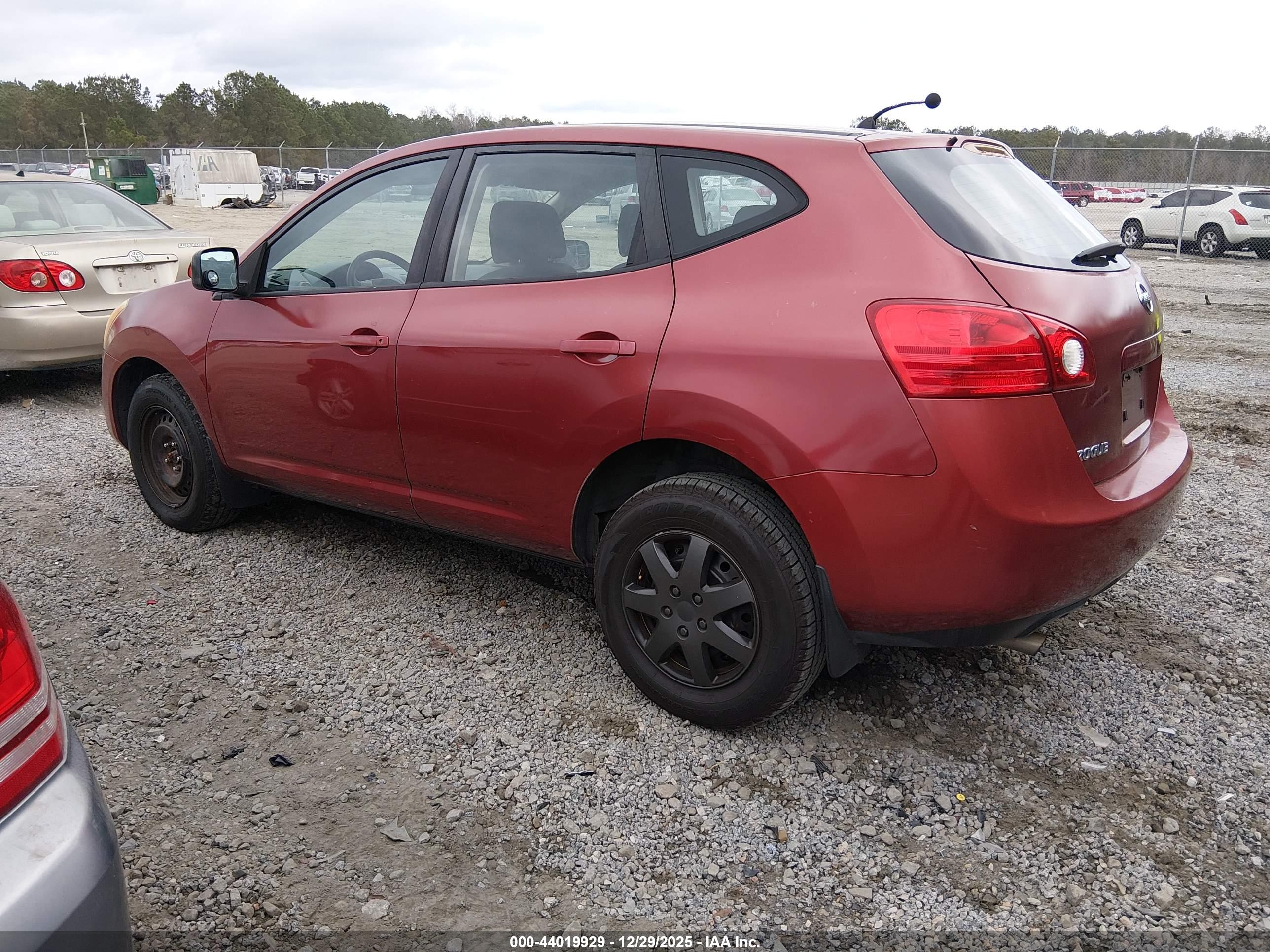 NISSAN ROGUE image 3
