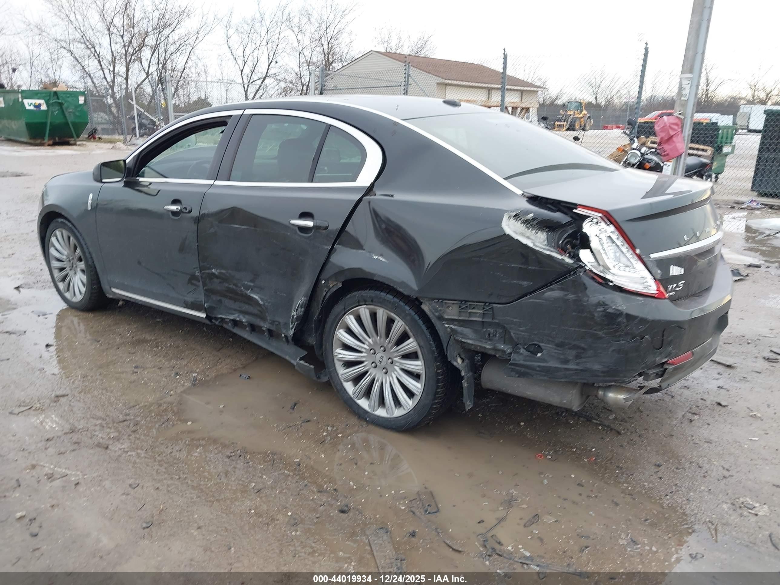 LINCOLN MKS image 3