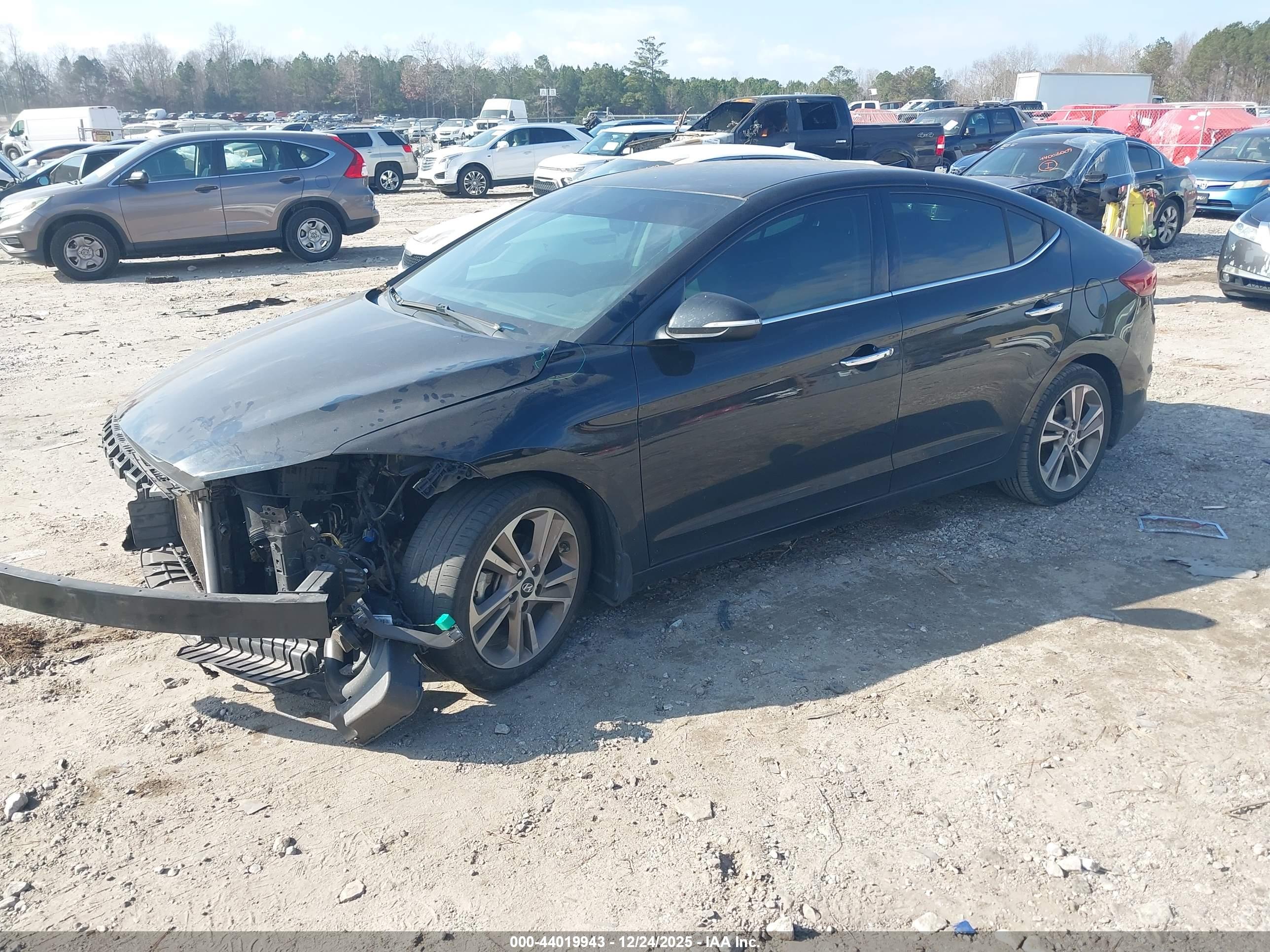 HYUNDAI ELANTRA image 2