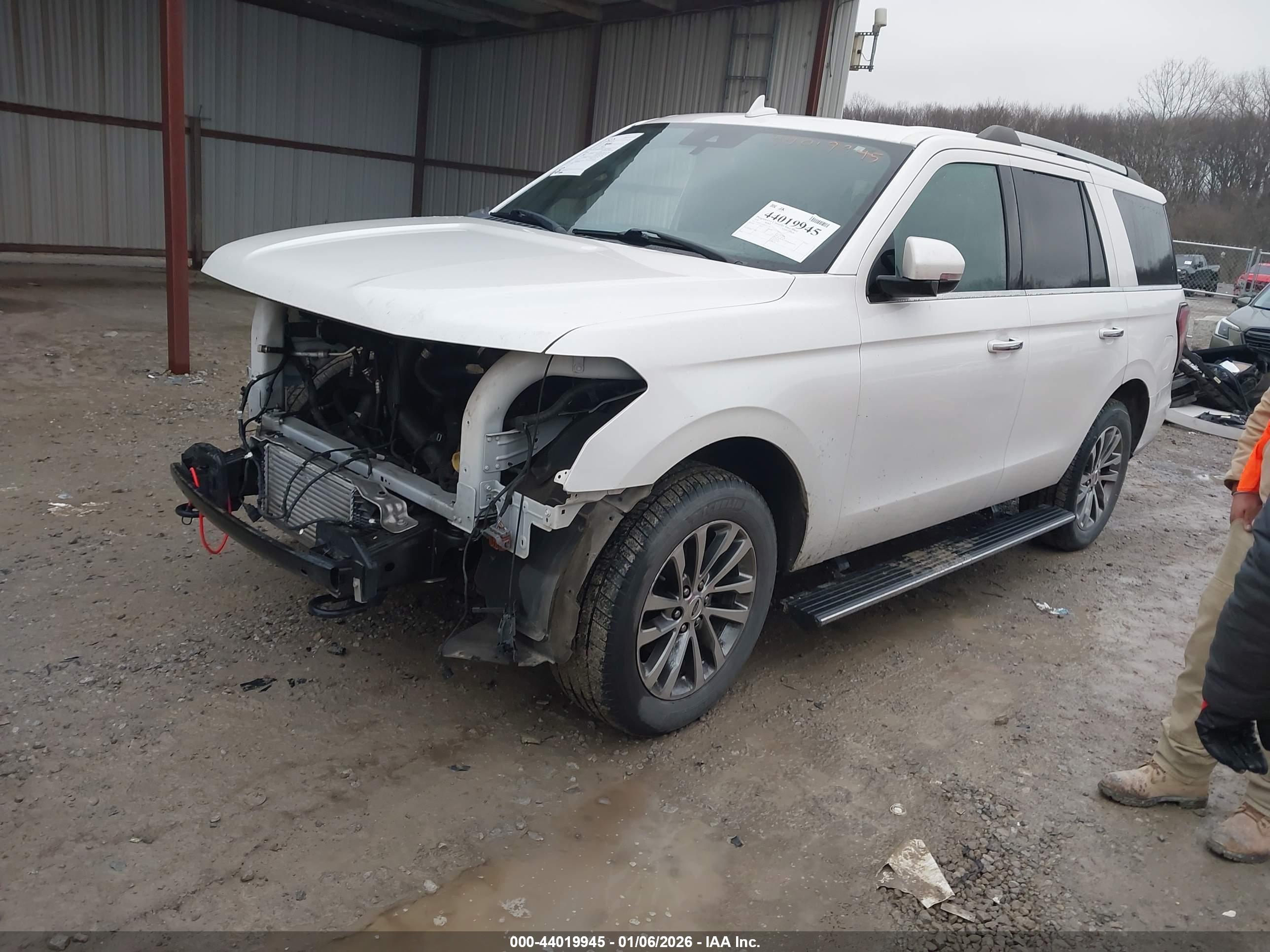 FORD EXPEDITION image 2