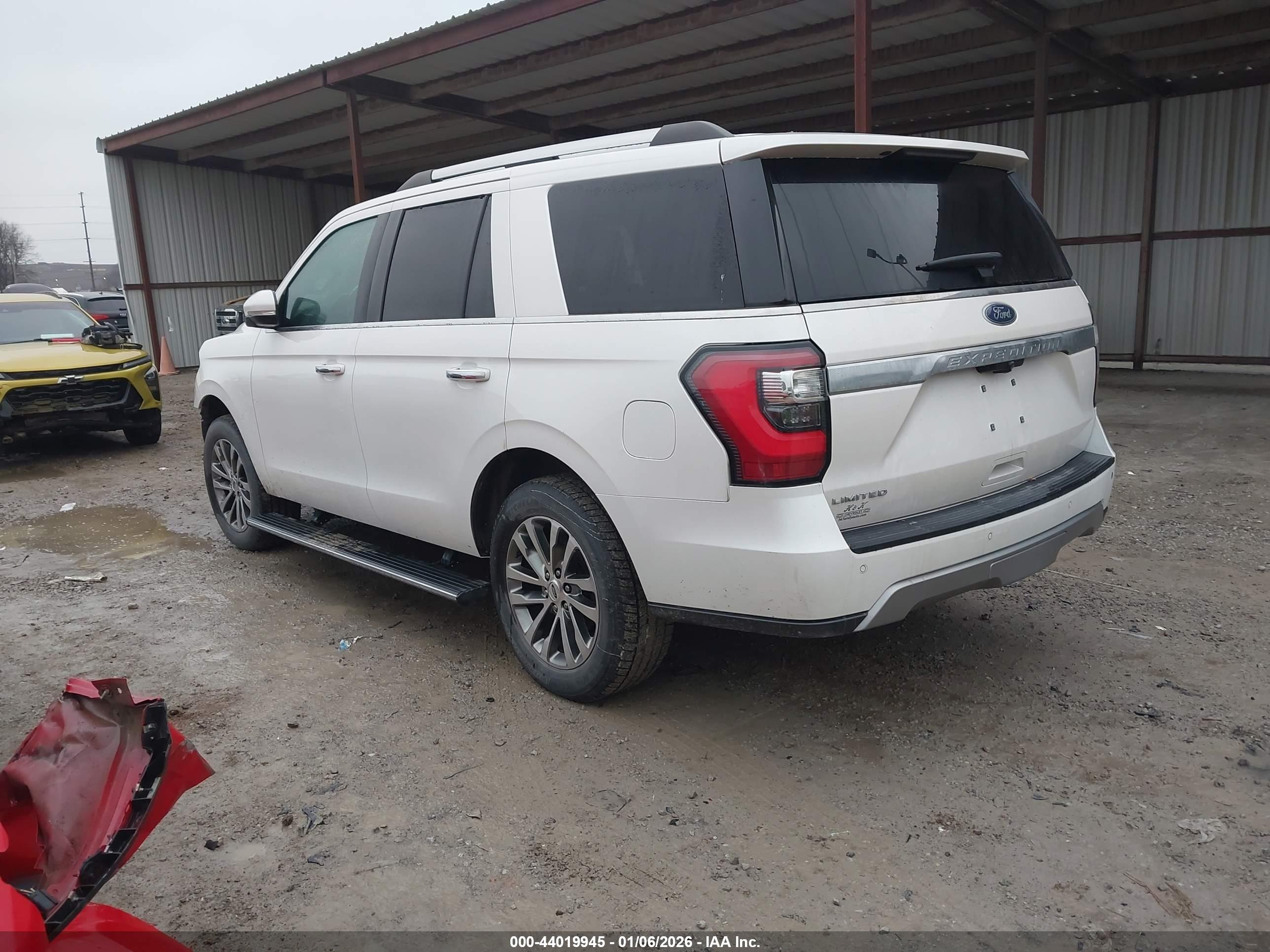 FORD EXPEDITION image 3