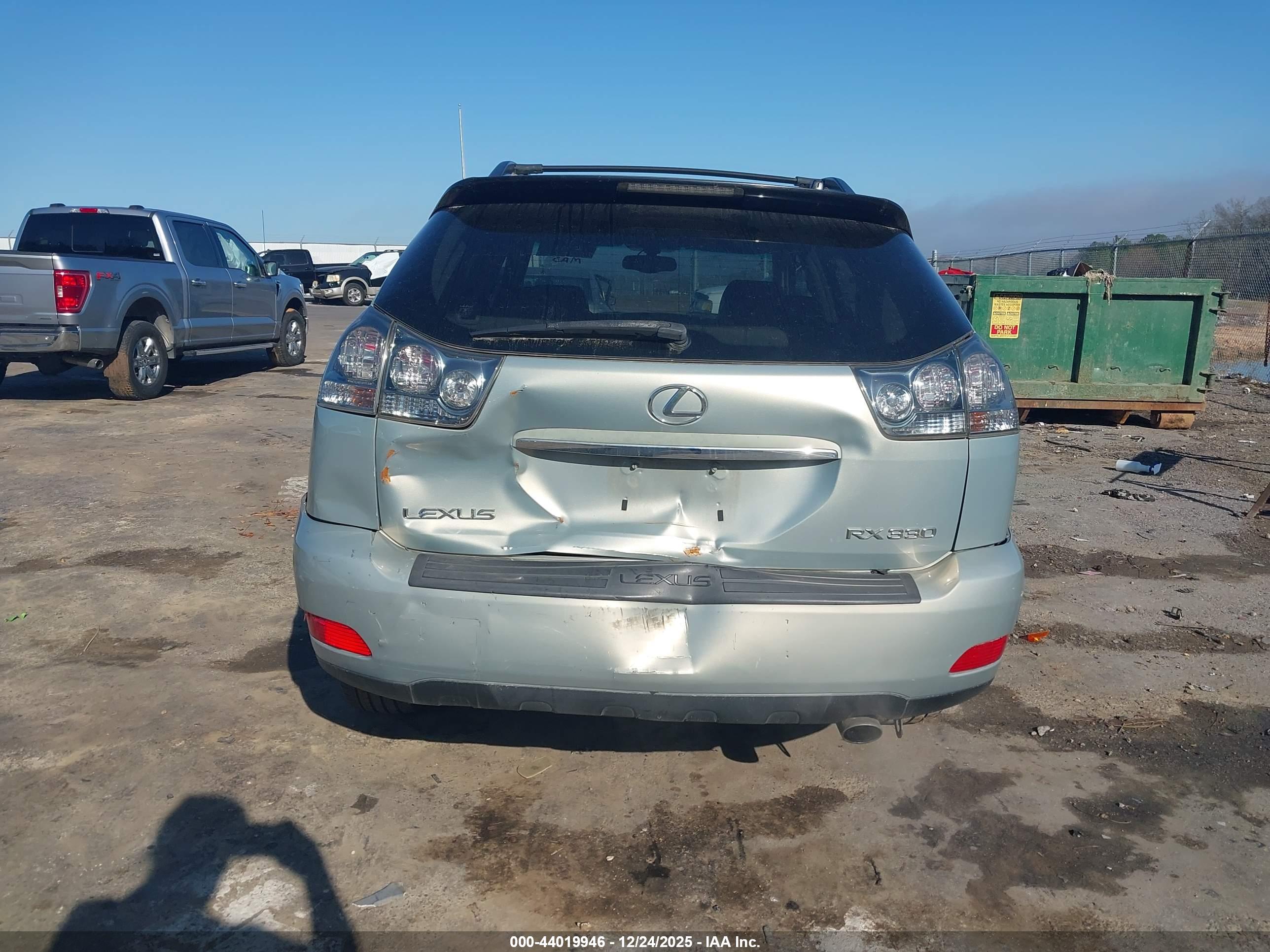 LEXUS RX image 6