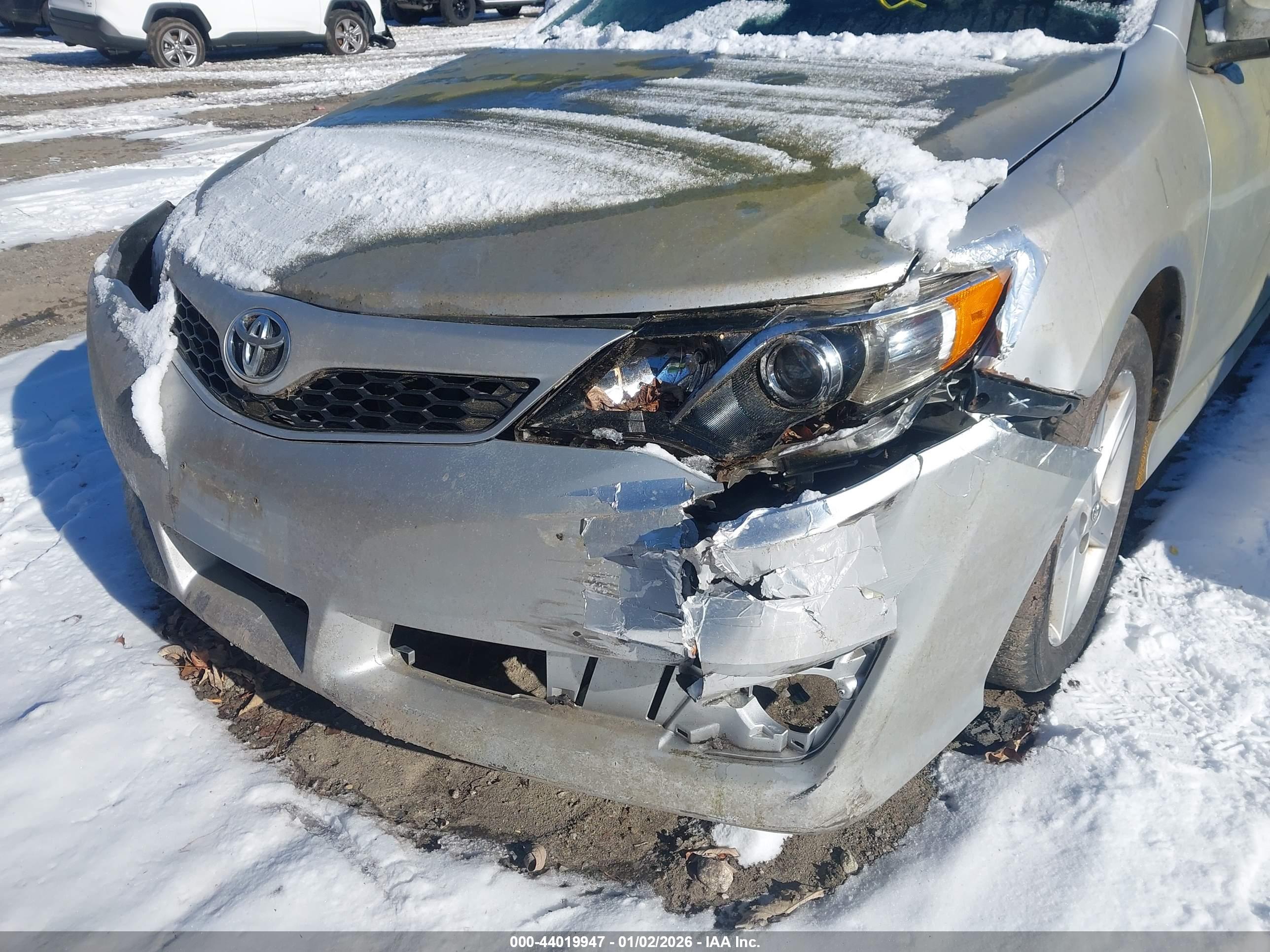 TOYOTA CAMRY image 6