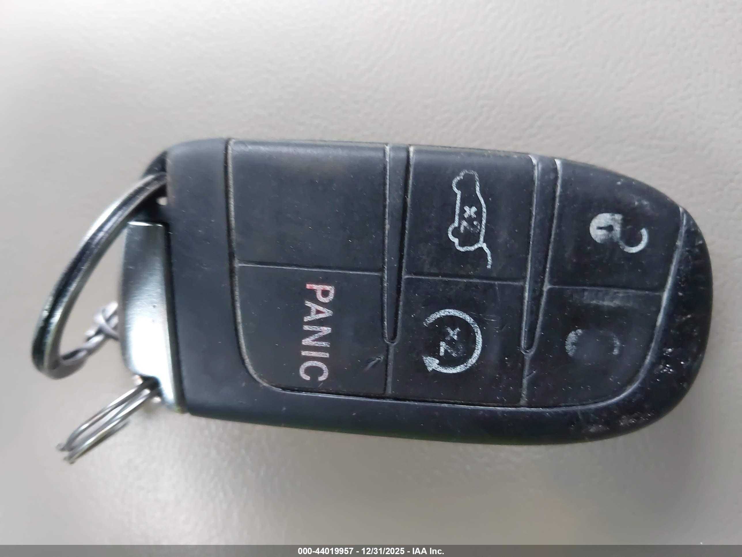 JEEP GRAND image 11