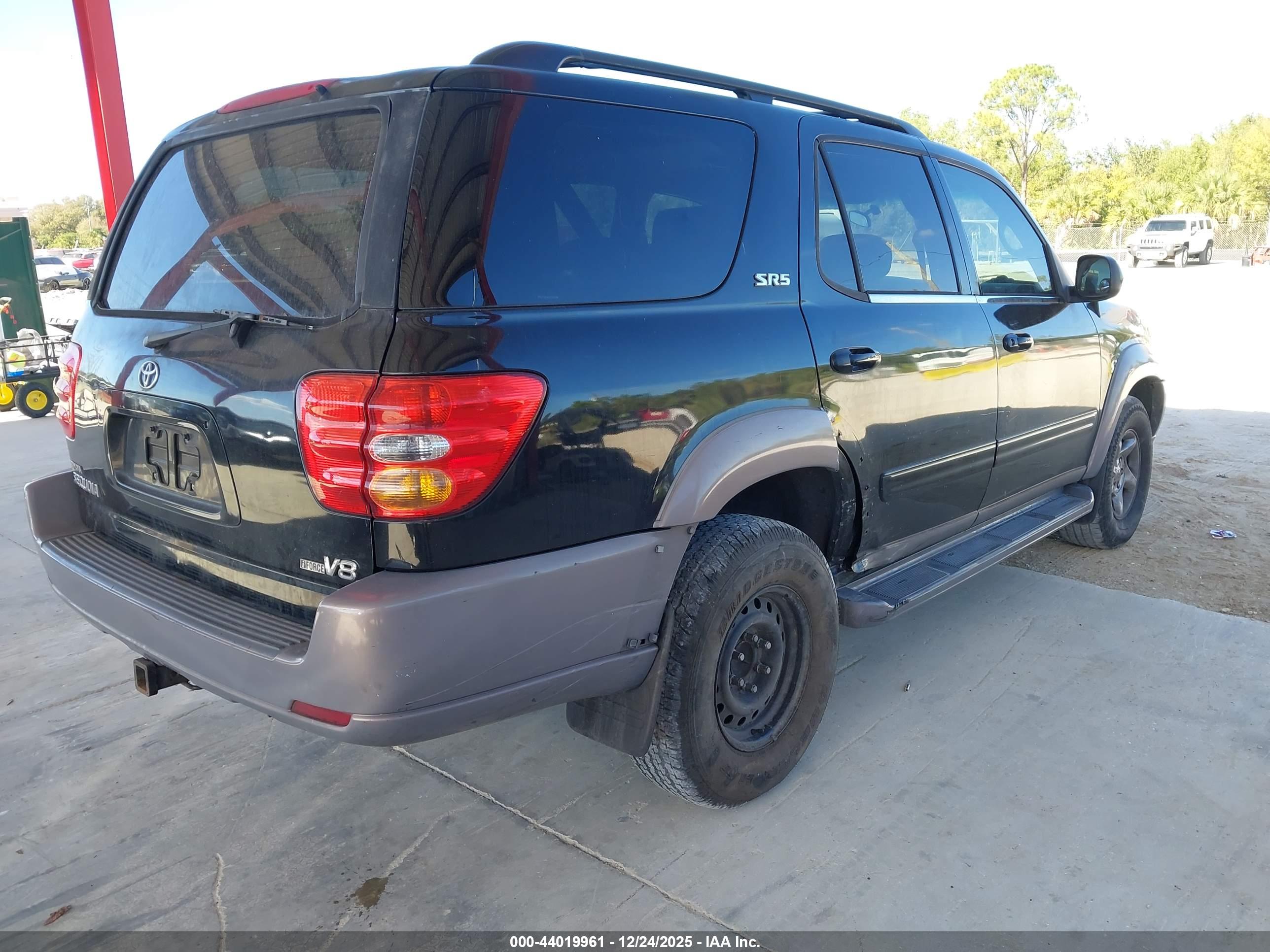 TOYOTA SEQUOIA image 4