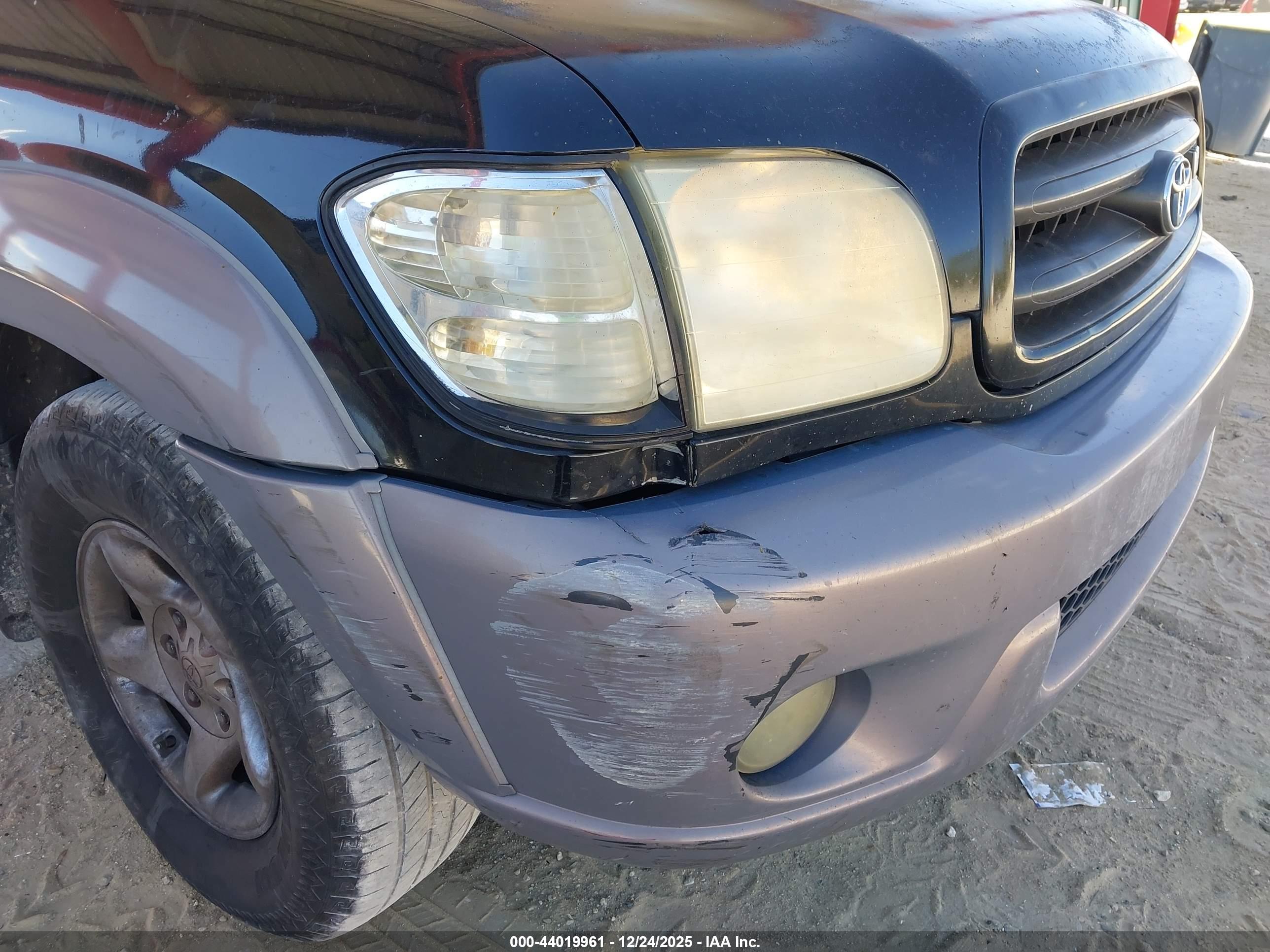 TOYOTA SEQUOIA image 6