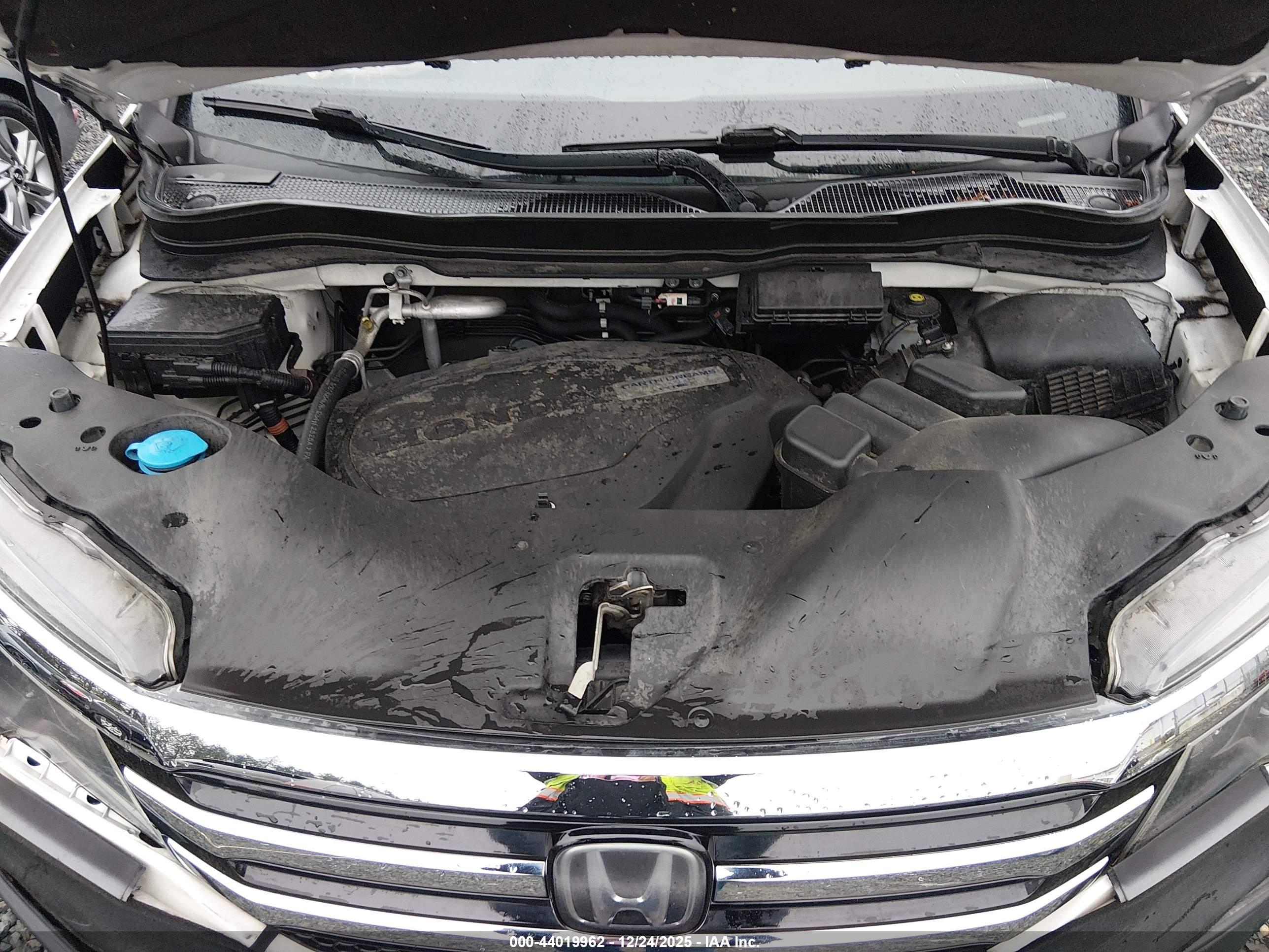 HONDA PILOT image 10