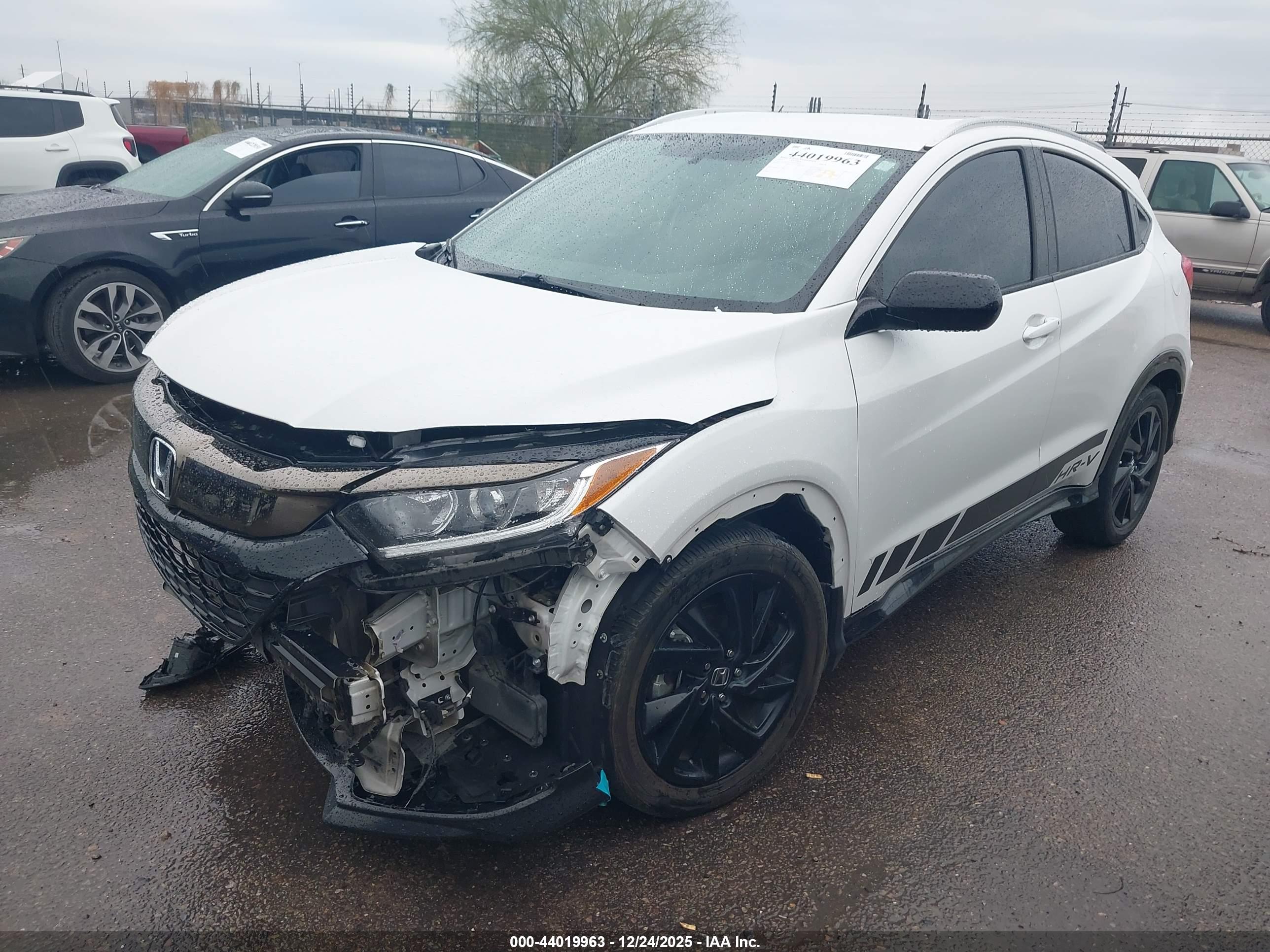 HONDA HR-V image 2