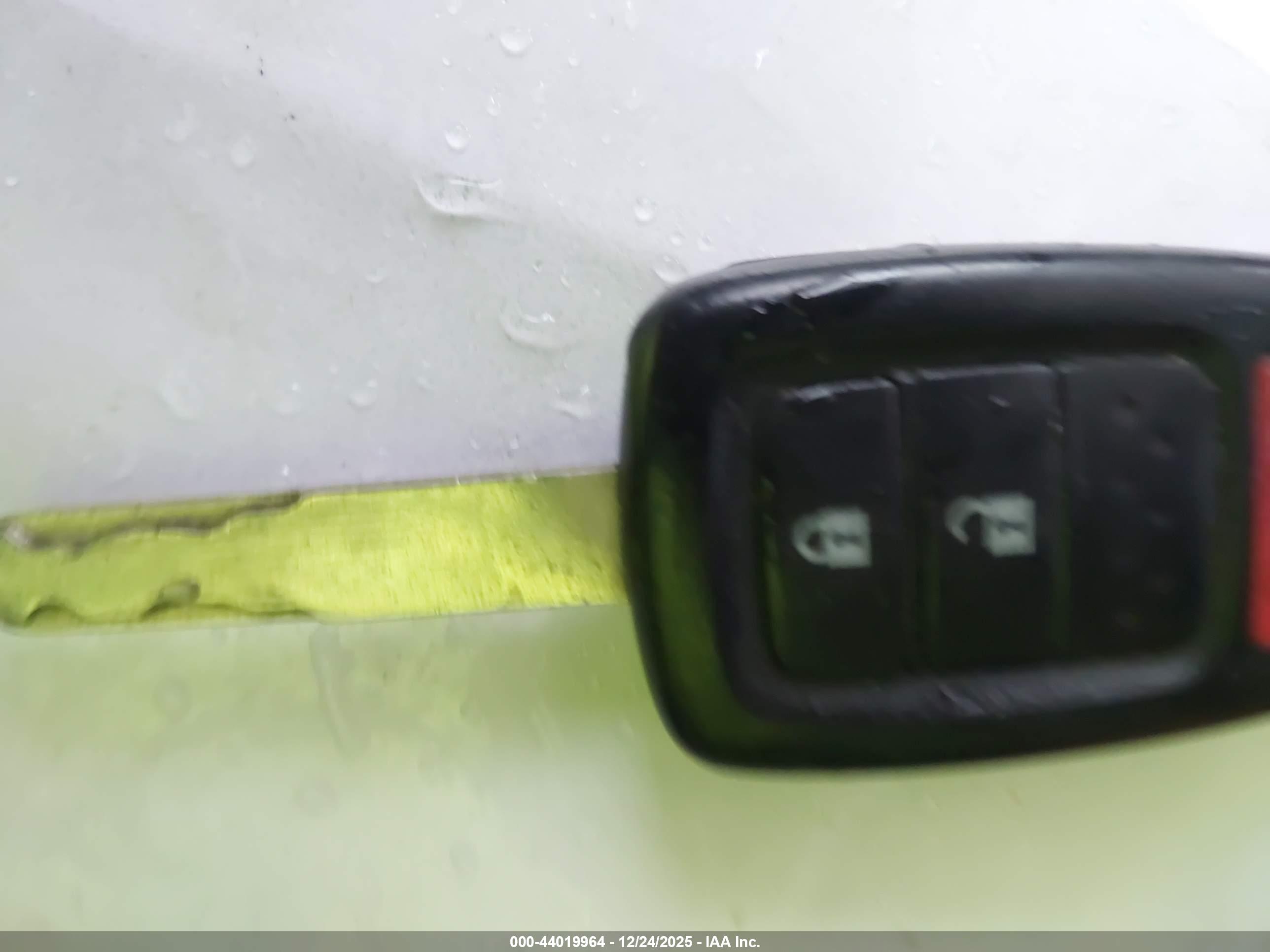 HONDA FIT image 11