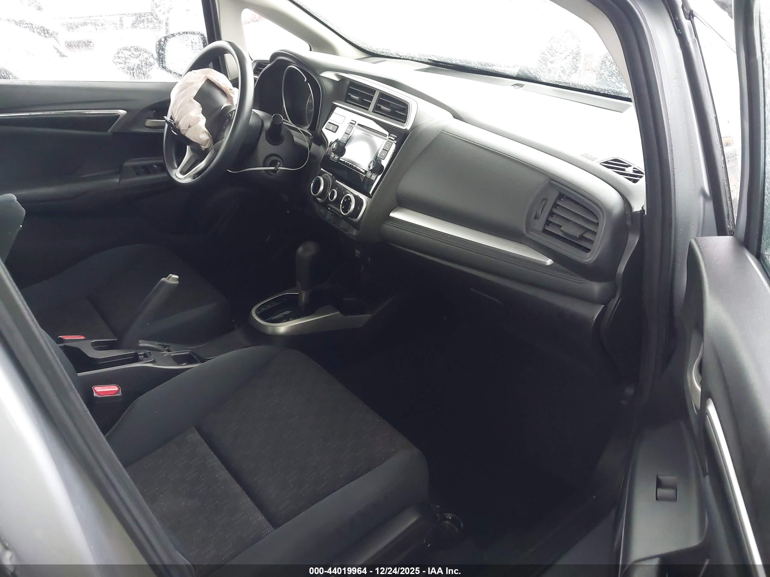 HONDA FIT image 5
