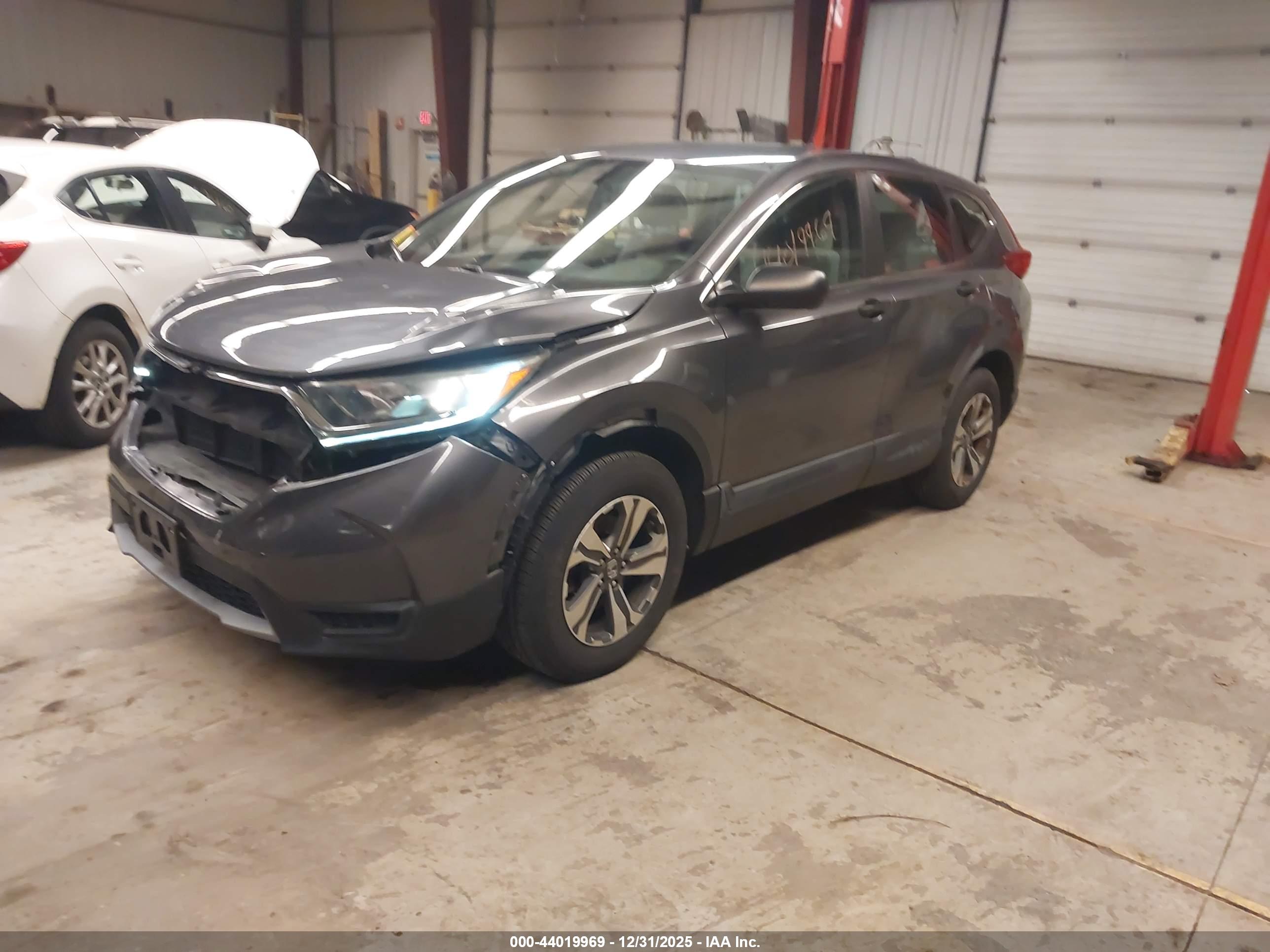 HONDA CR-V image 2