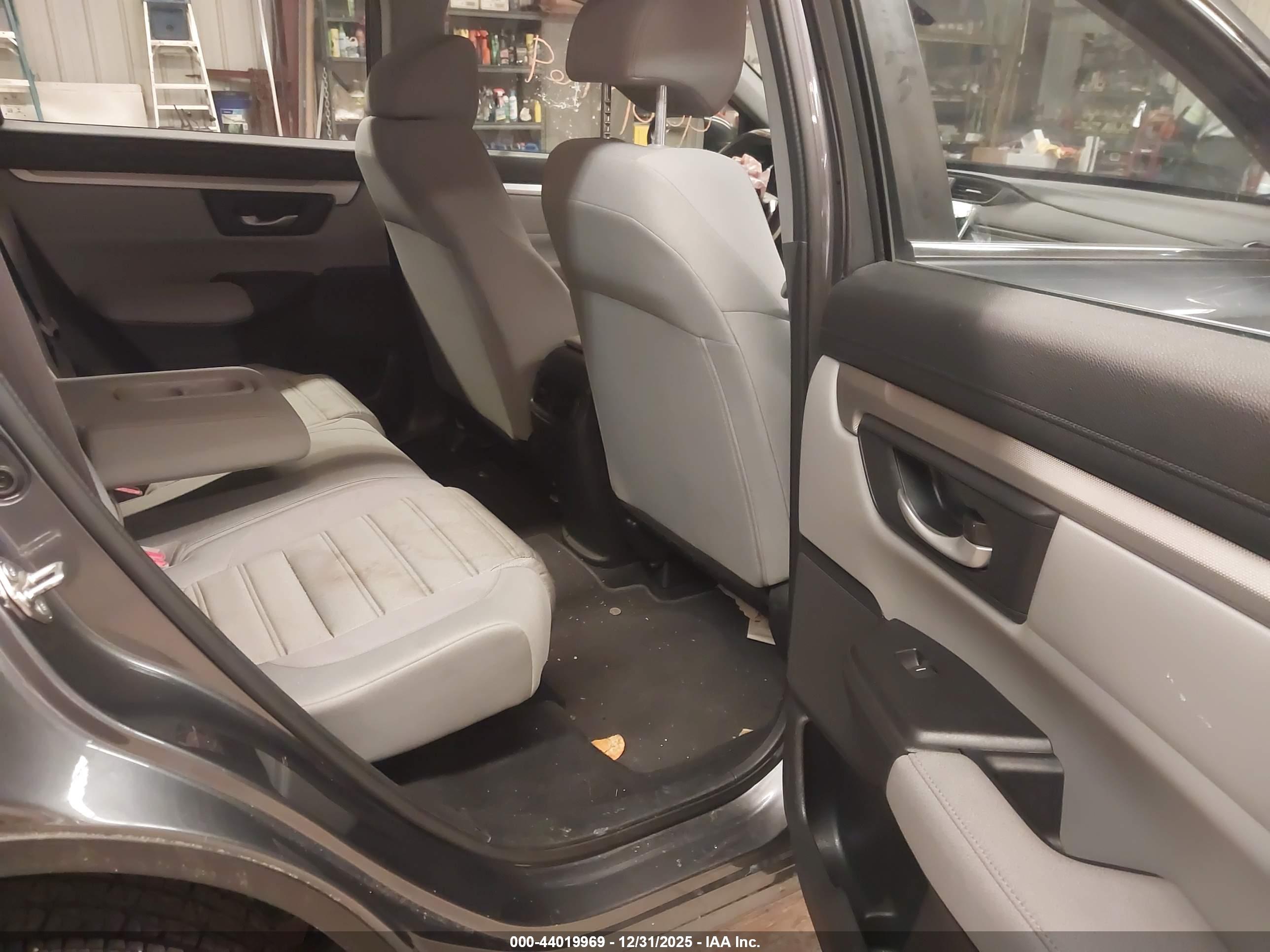 HONDA CR-V image 8