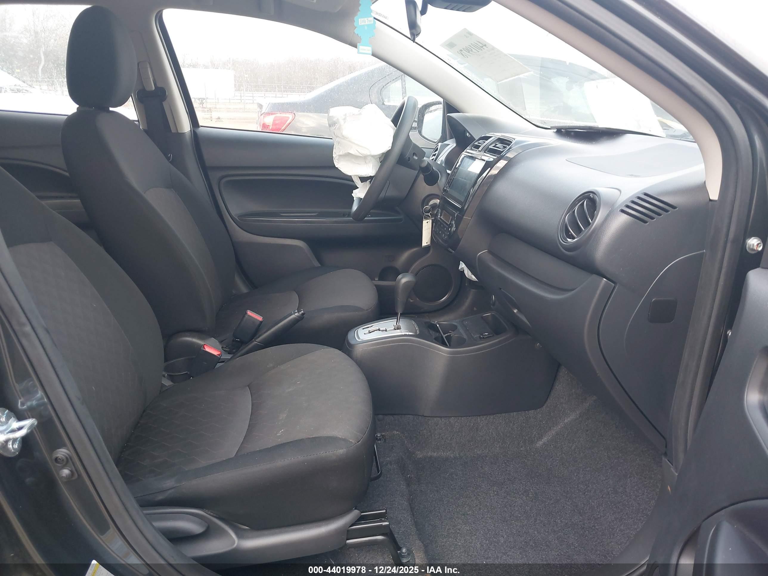 MITSUBISHI MIRAGE image 5