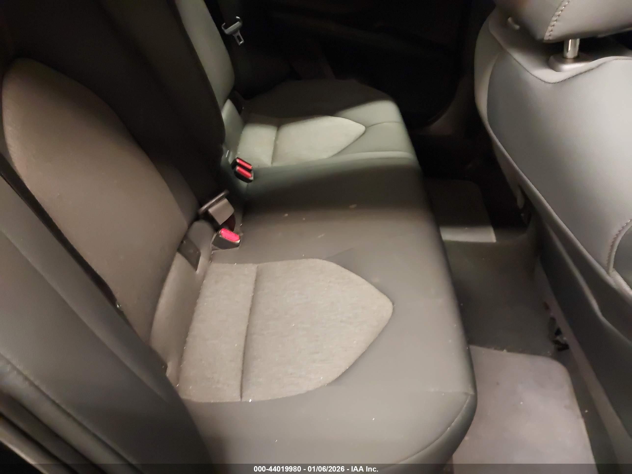 TOYOTA CAMRY image 8