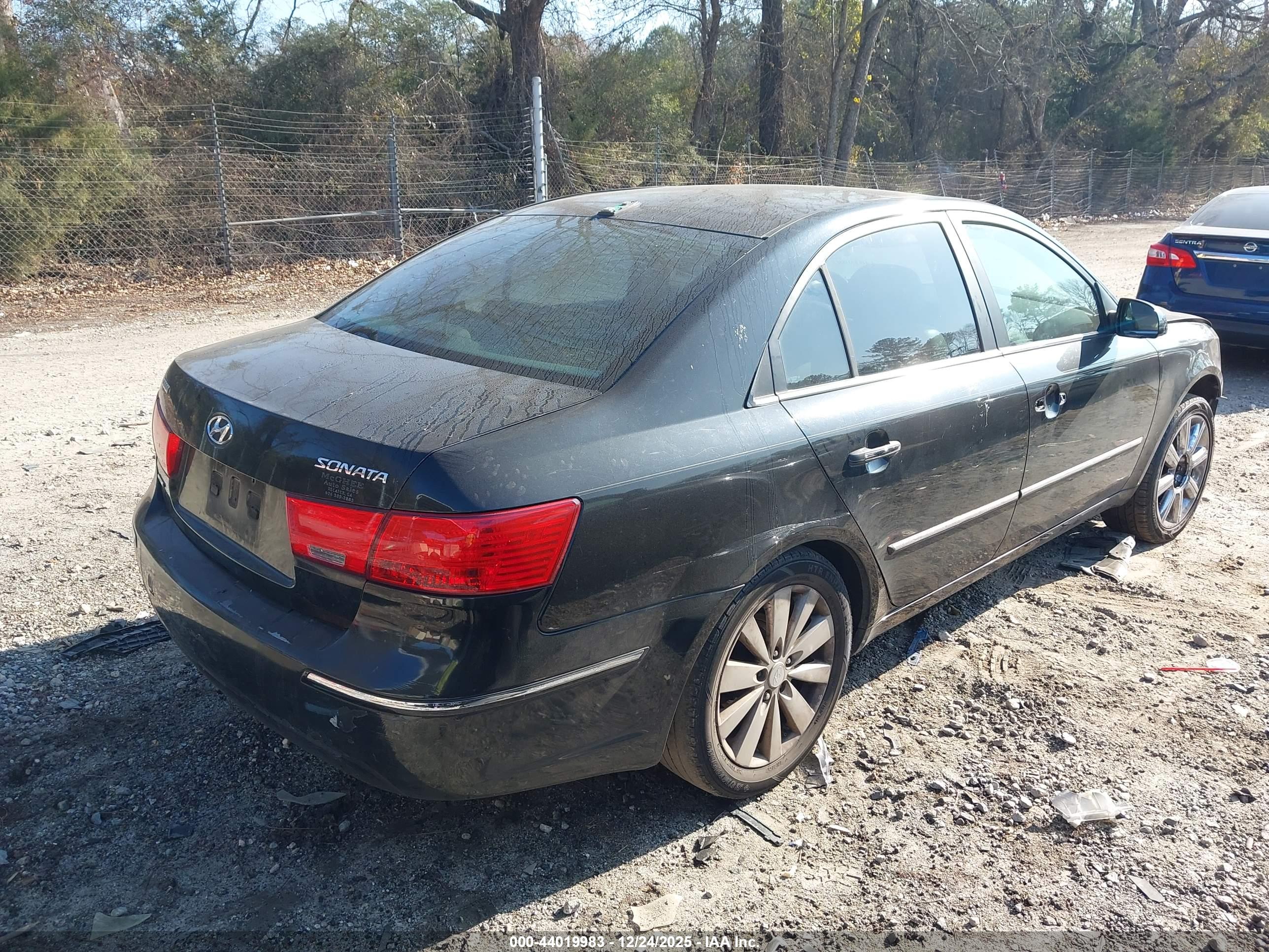 HYUNDAI SONATA image 4