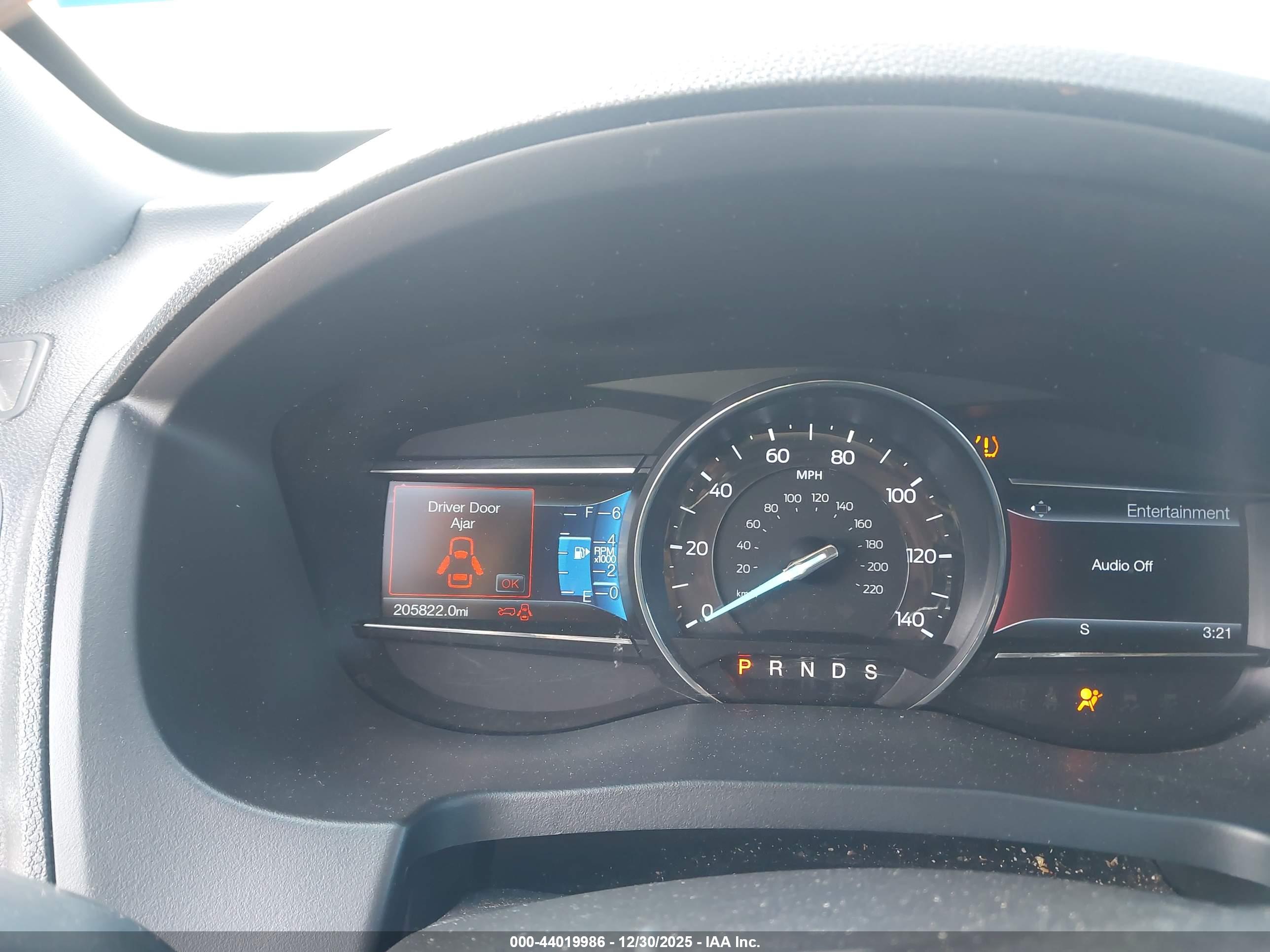 FORD EXPLORER image 7