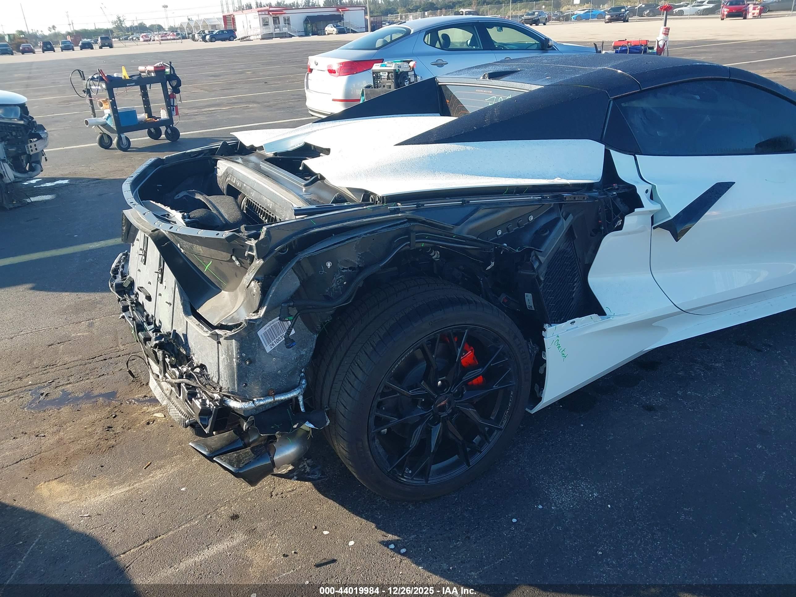 CHEVROLET CORVETTE image 6