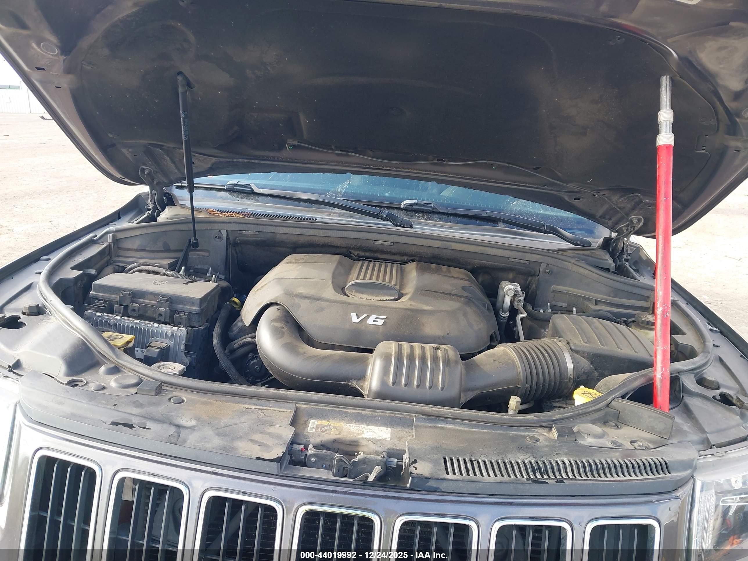 JEEP GRAND image 10