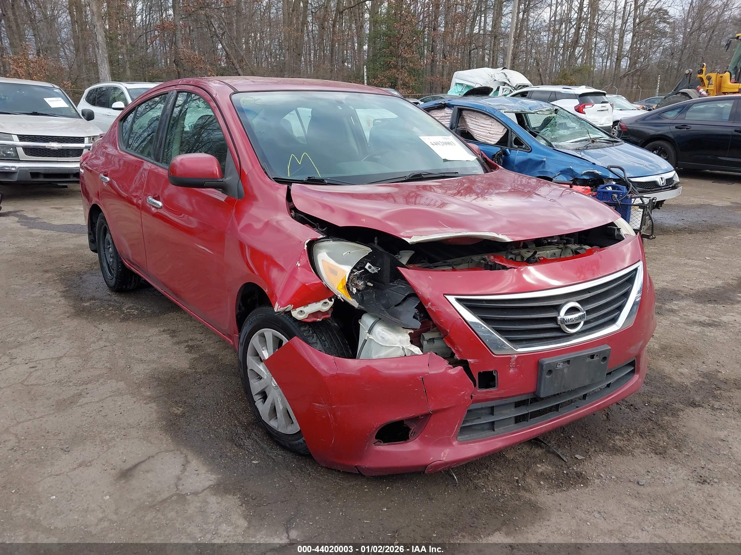 NISSAN VERSA image 6
