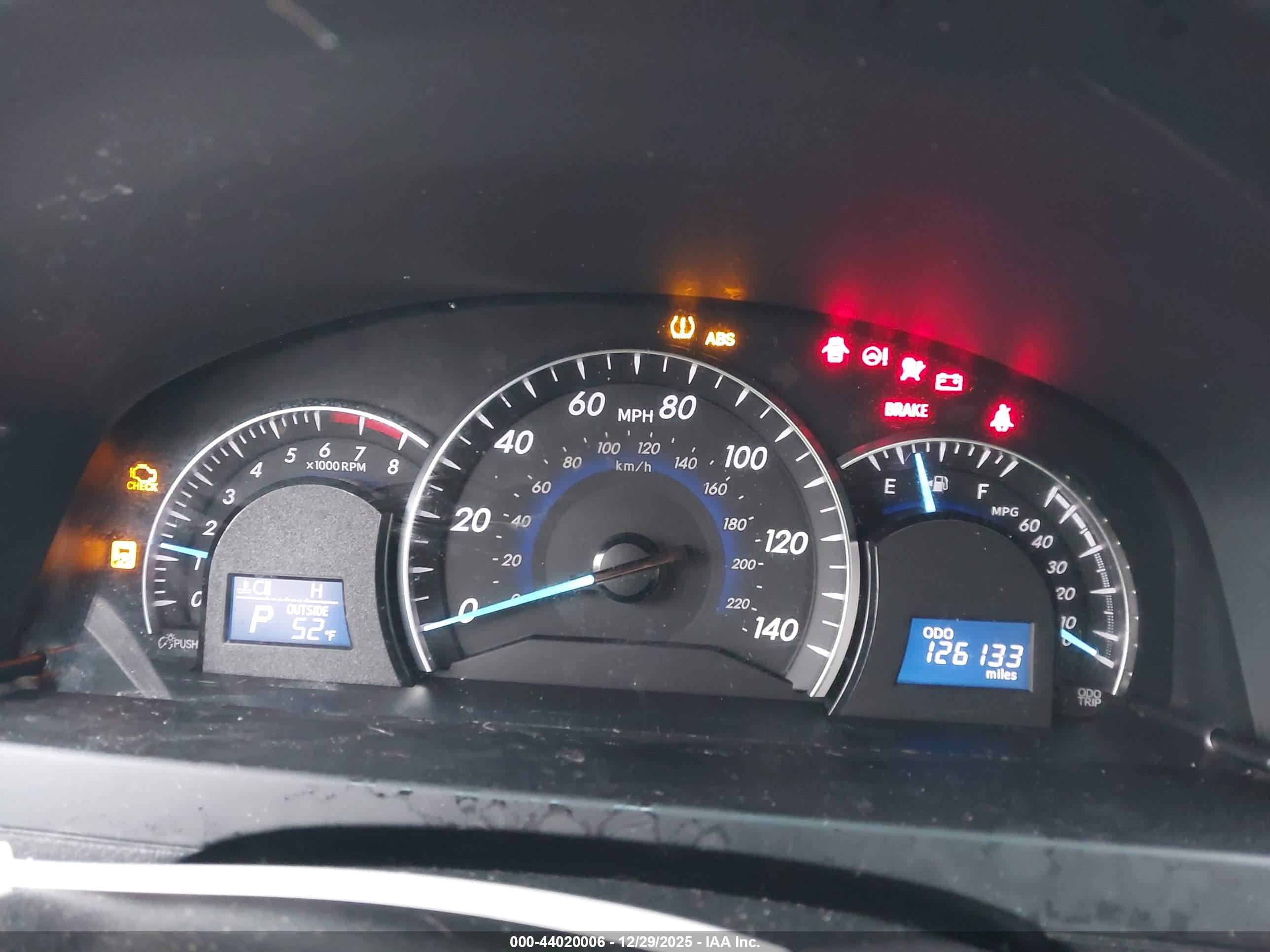 TOYOTA CAMRY image 7