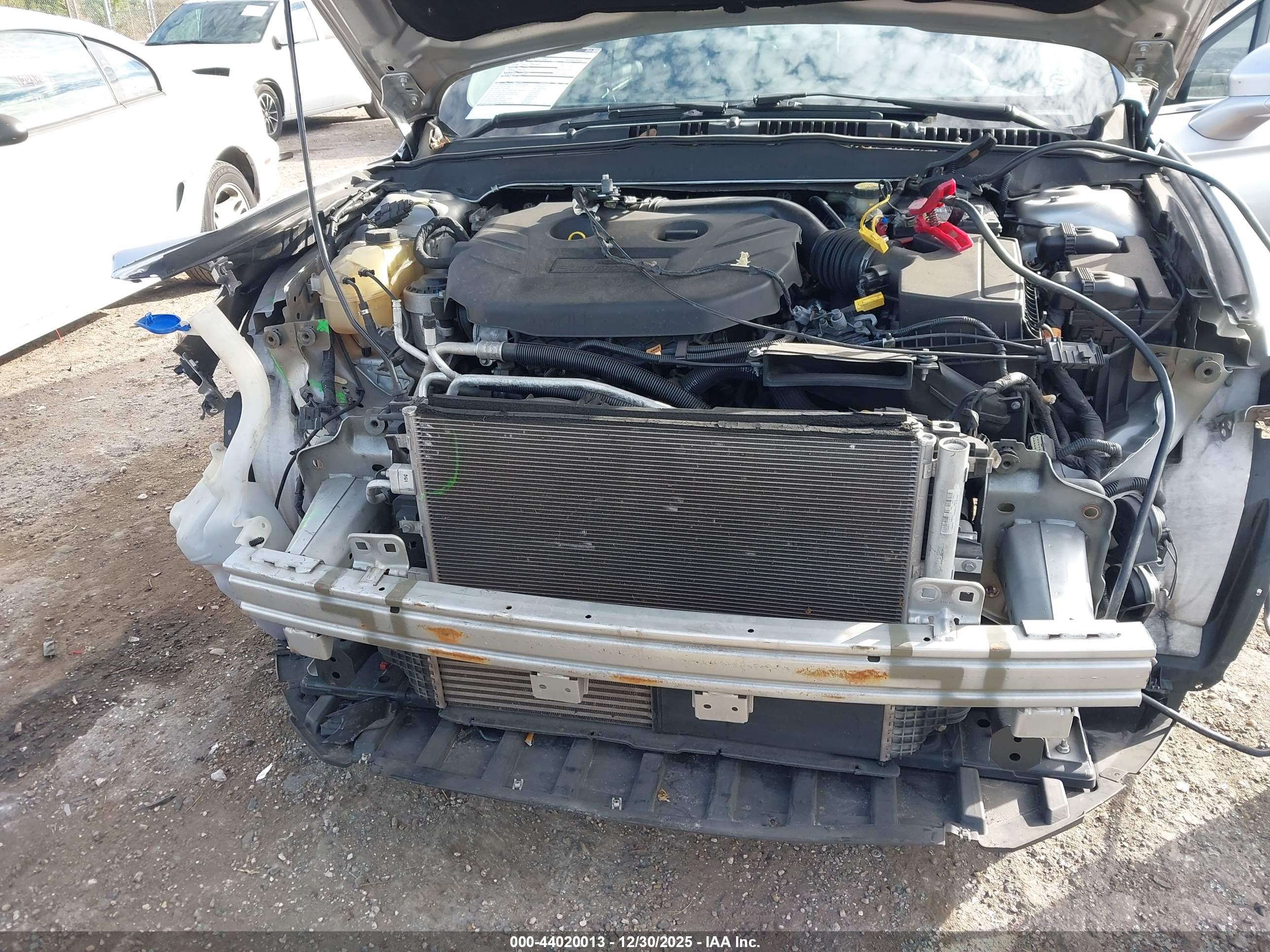FORD FUSION image 6