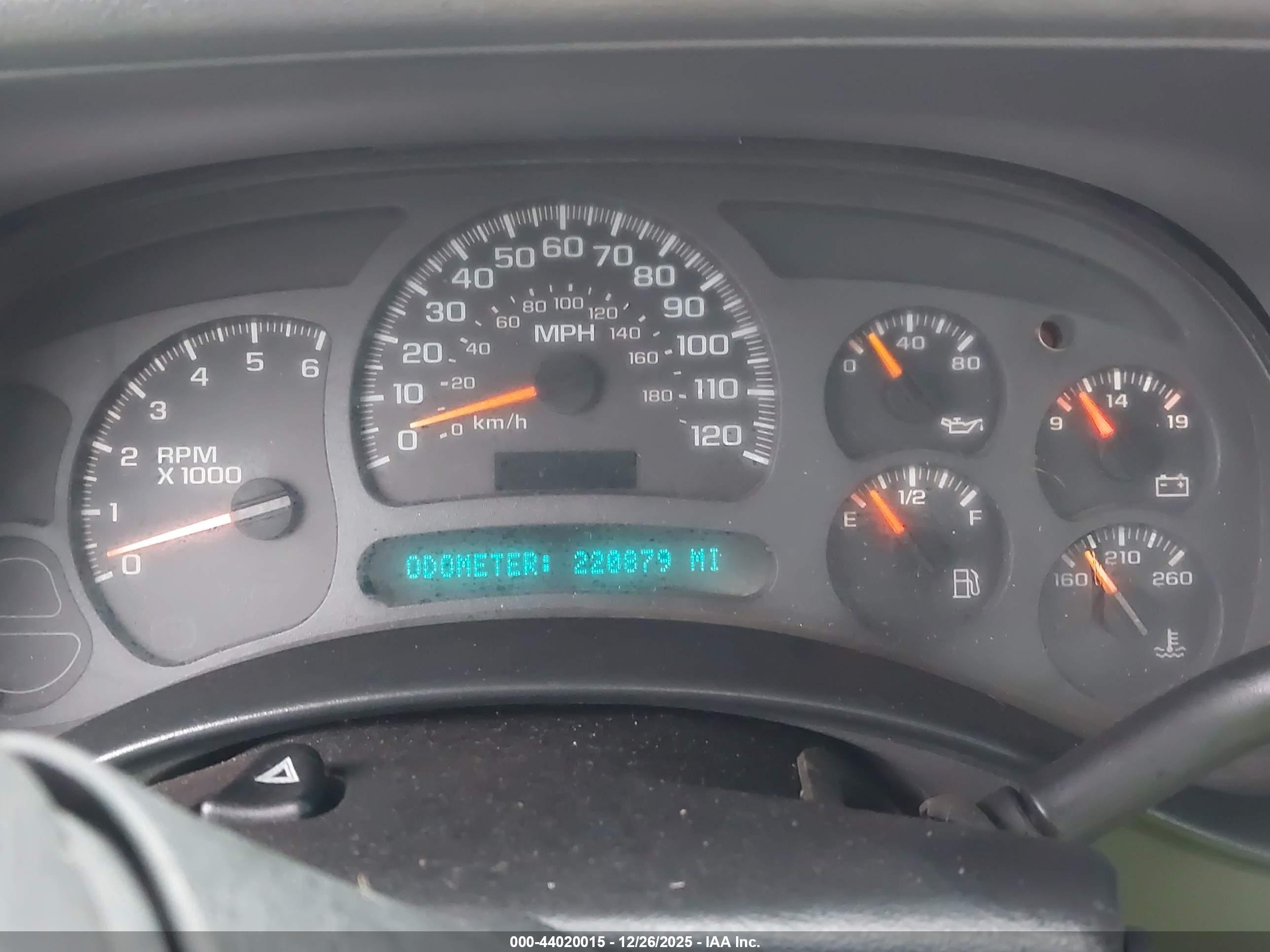 CHEVROLET SILVERADO image 7