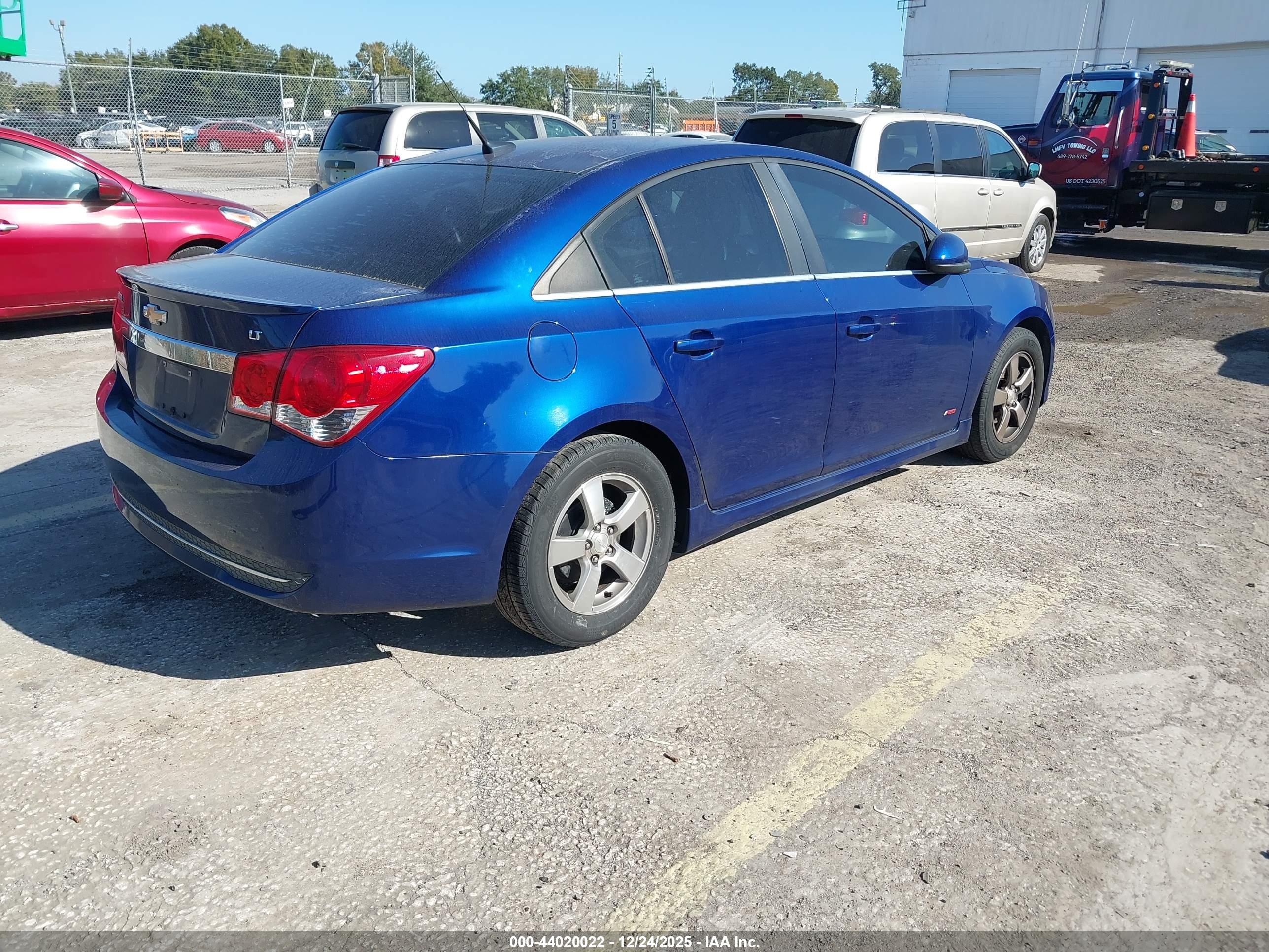CHEVROLET CRUZE image 4