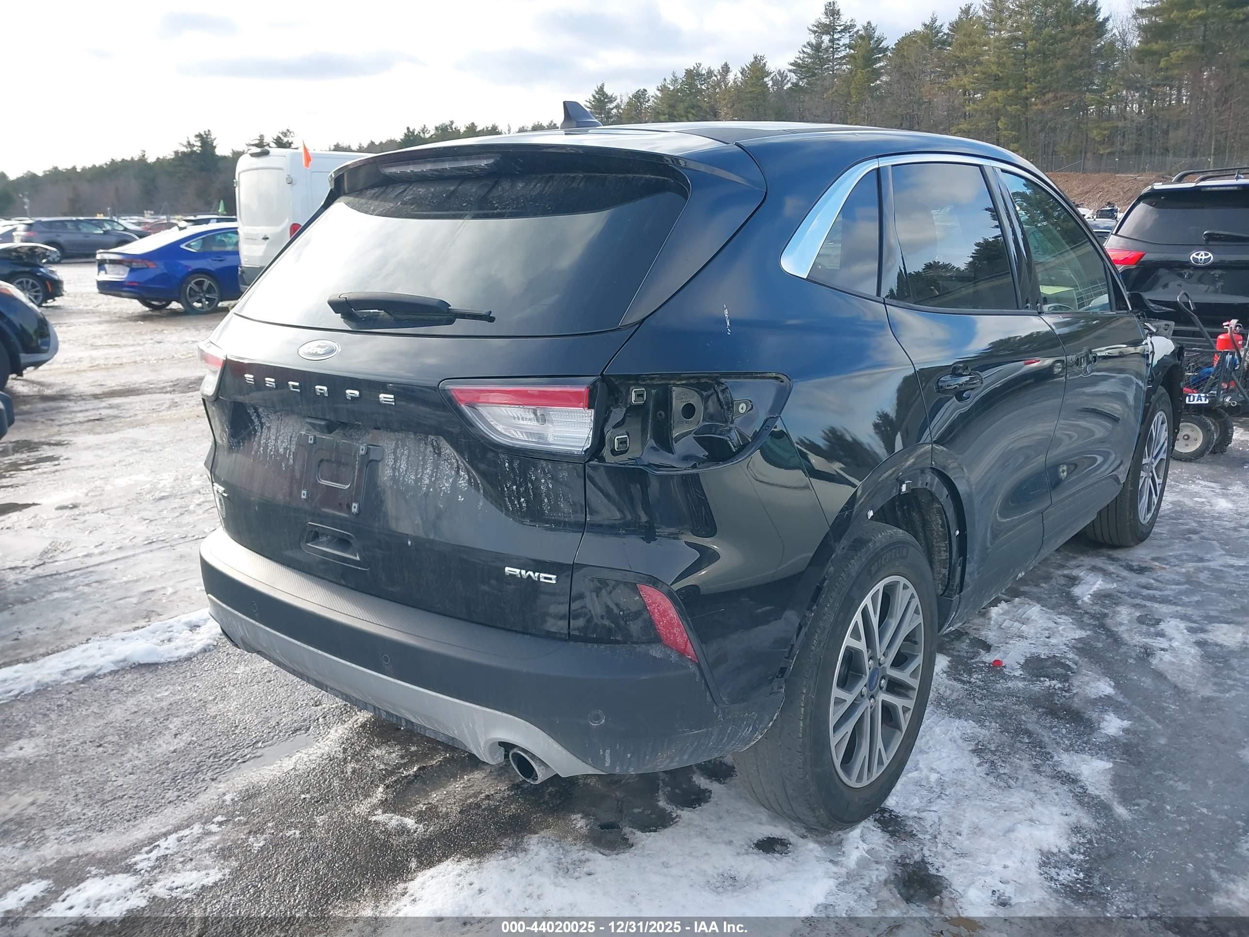 FORD ESCAPE image 4