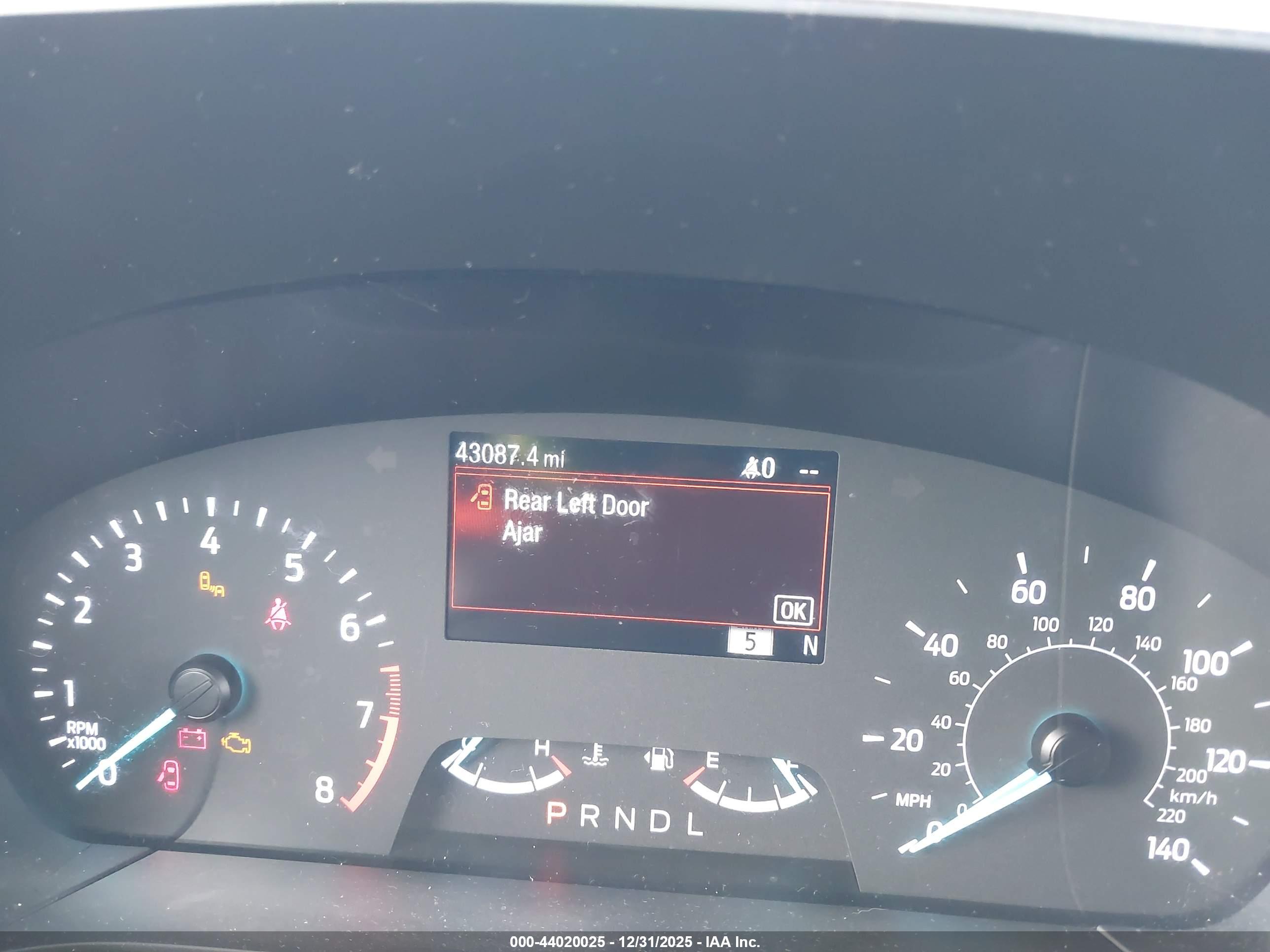 FORD ESCAPE image 7