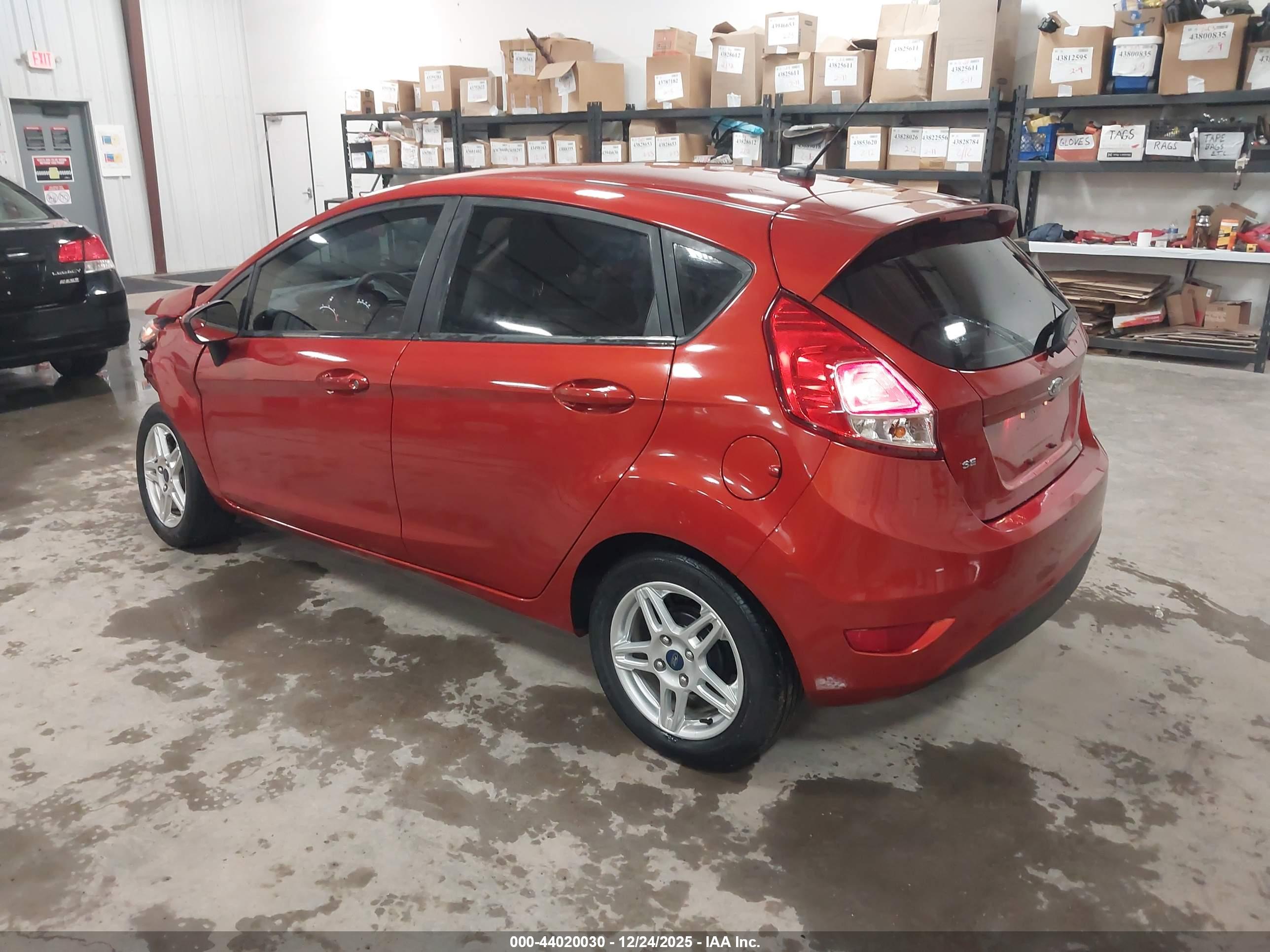FORD FIESTA image 3
