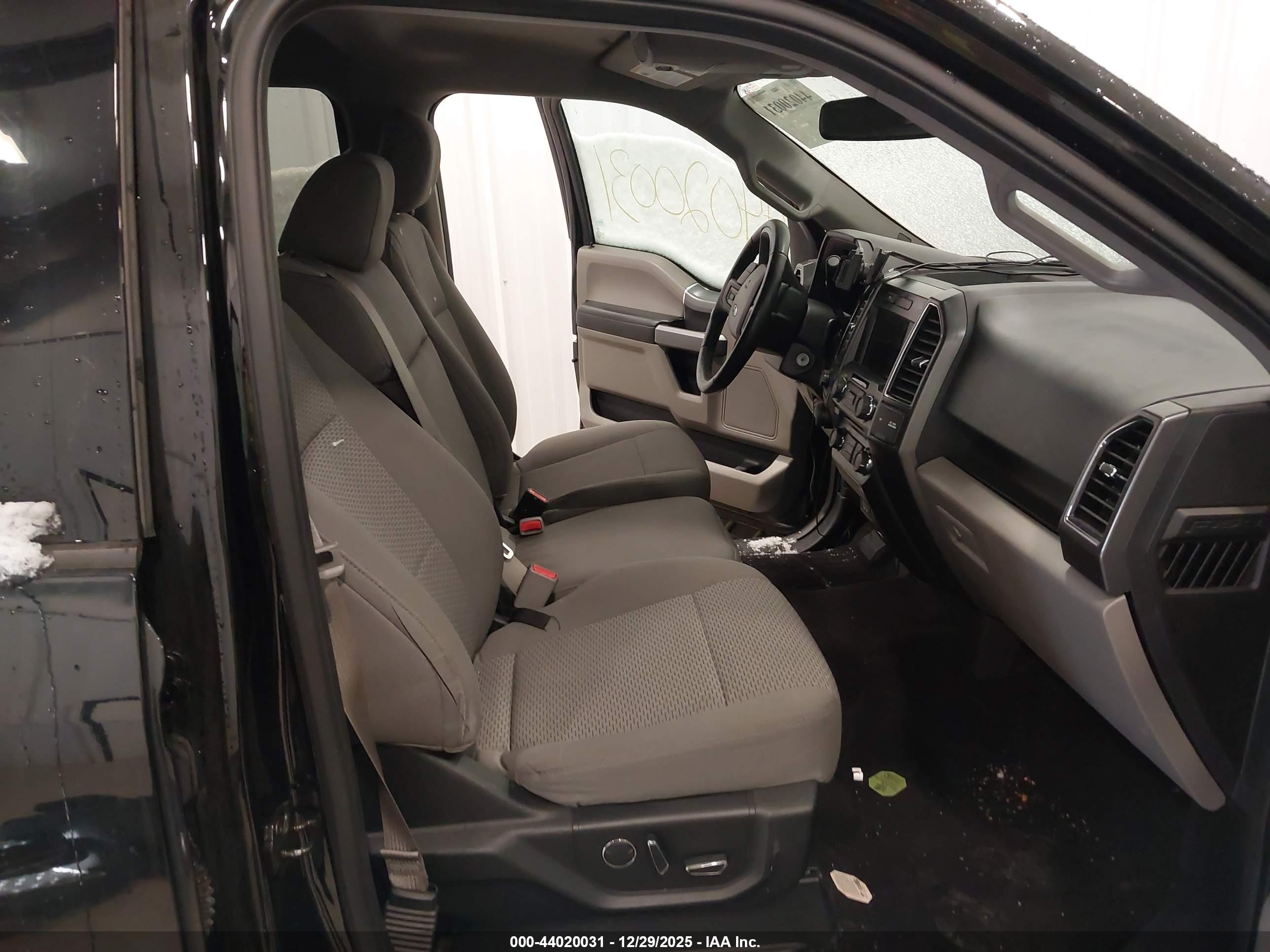 FORD F-150 image 5