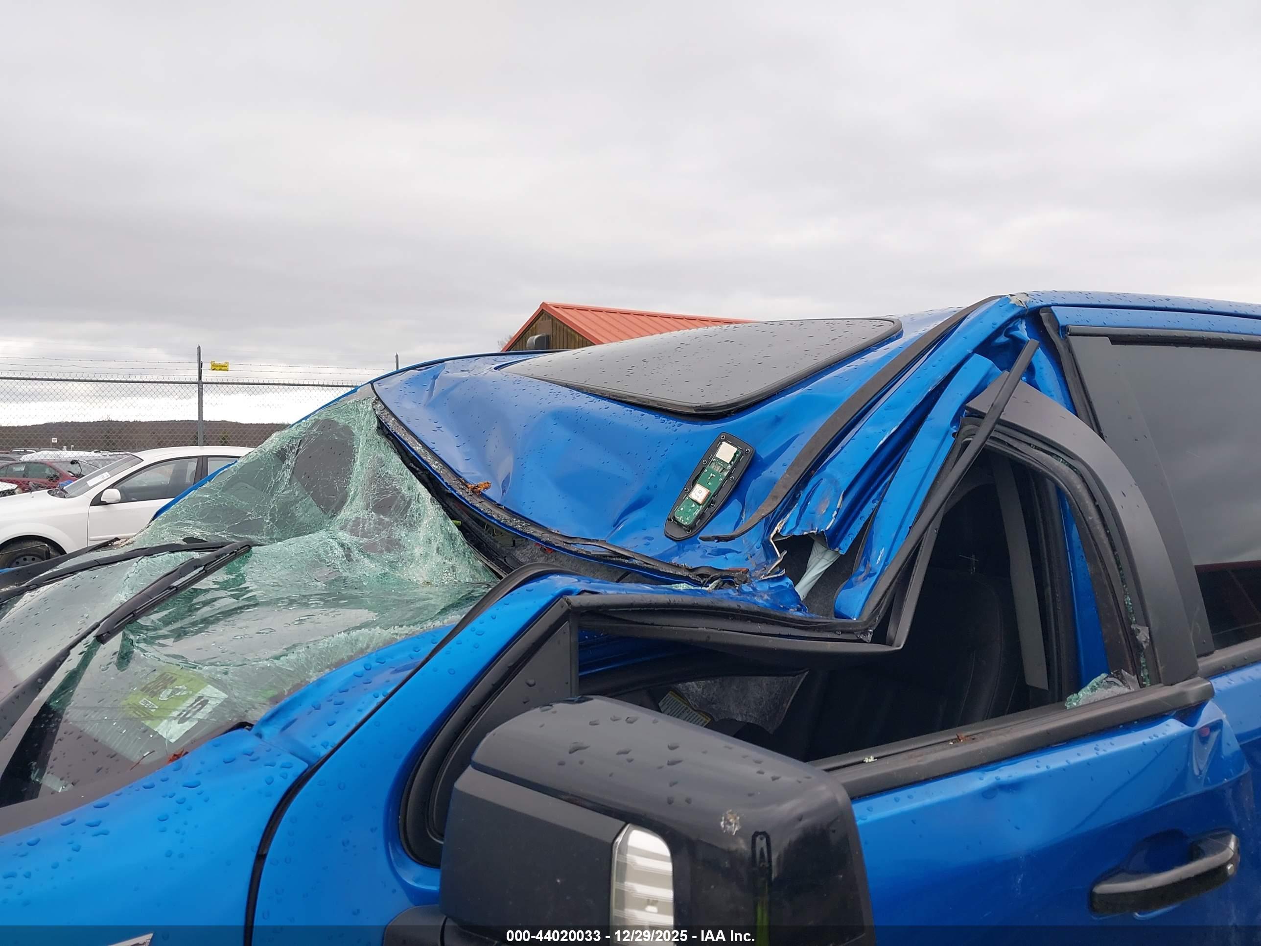 CHEVROLET SILVERADO image 6