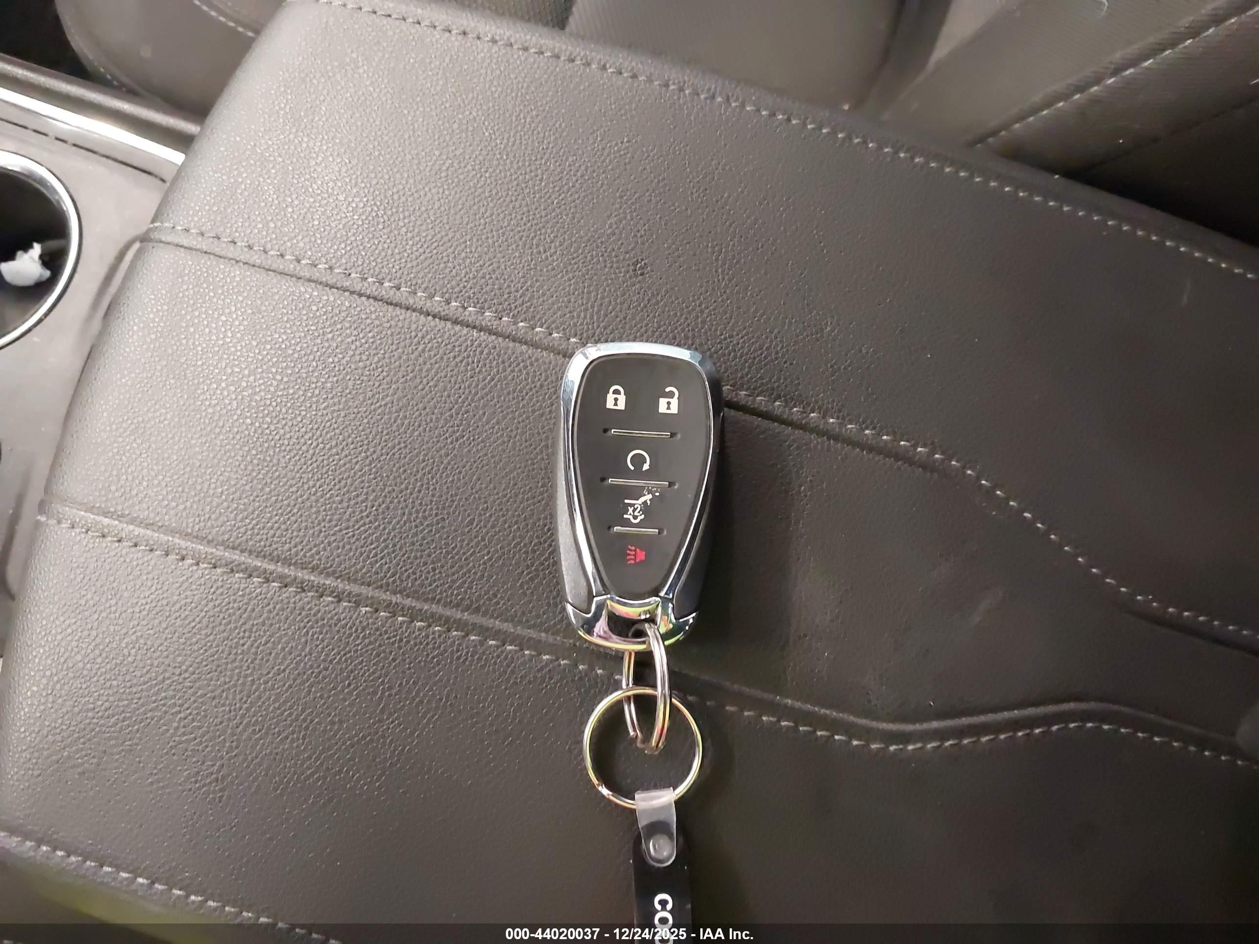 CHEVROLET TRAVERSE image 11