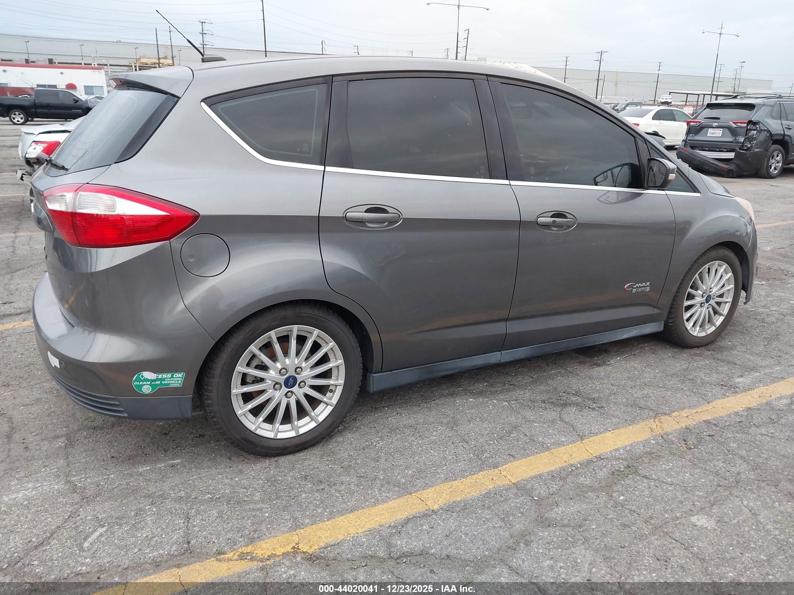FORD C-MAX image 4