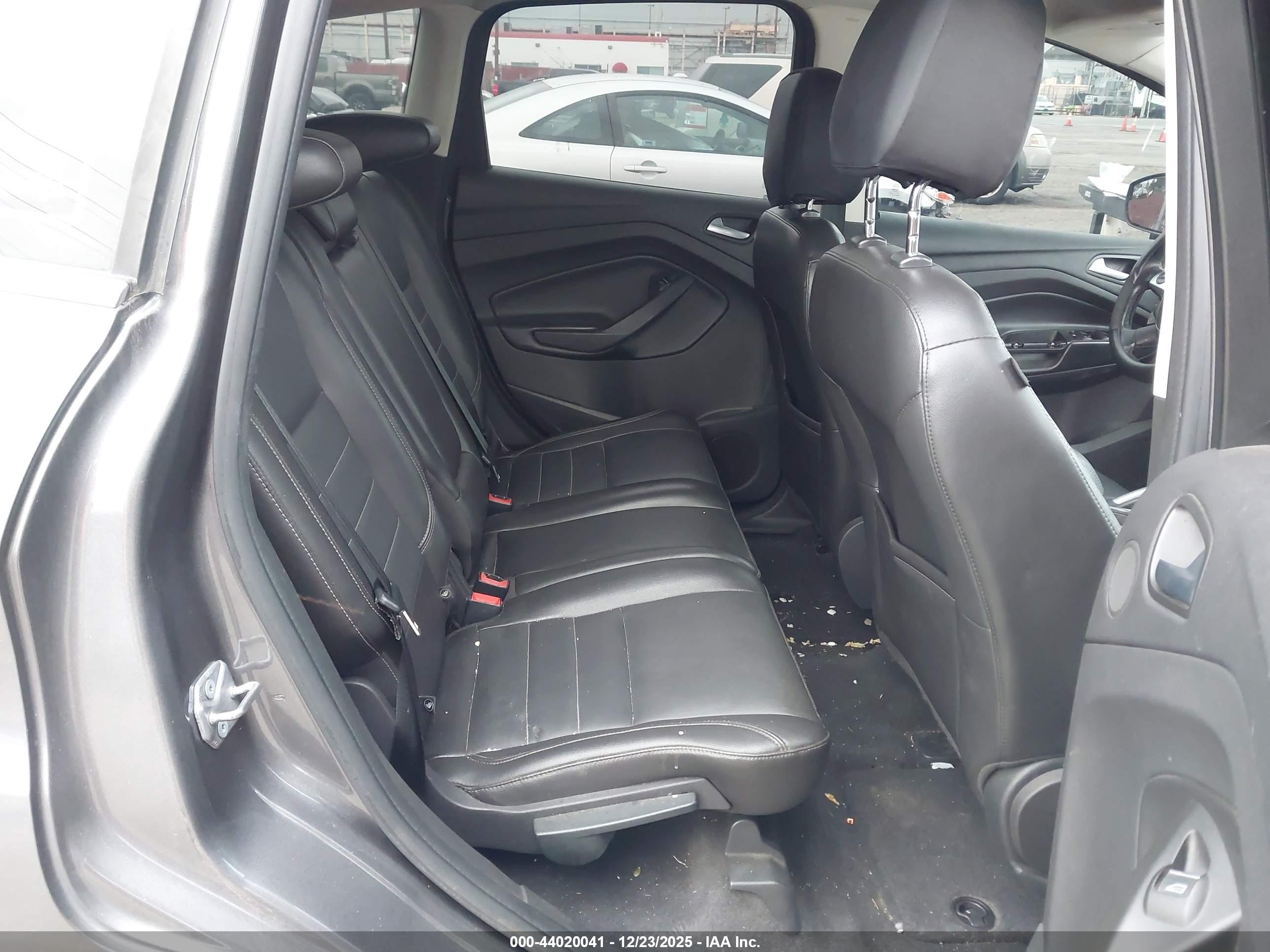 FORD C-MAX image 8