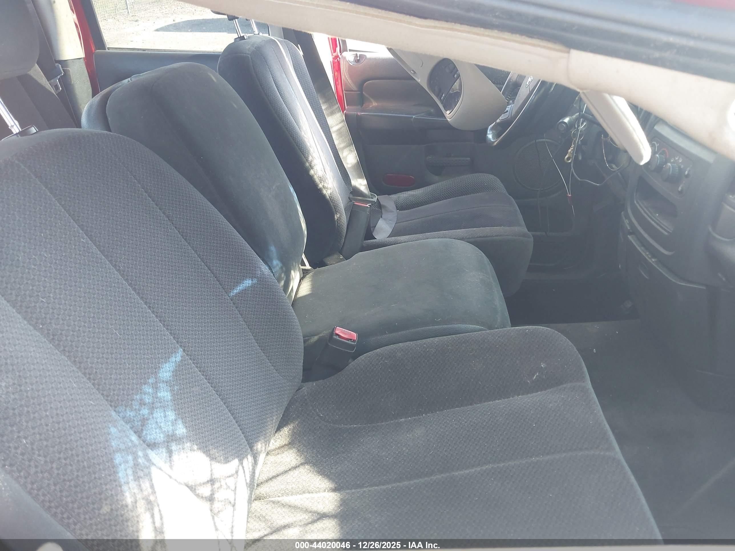 DODGE RAM image 5