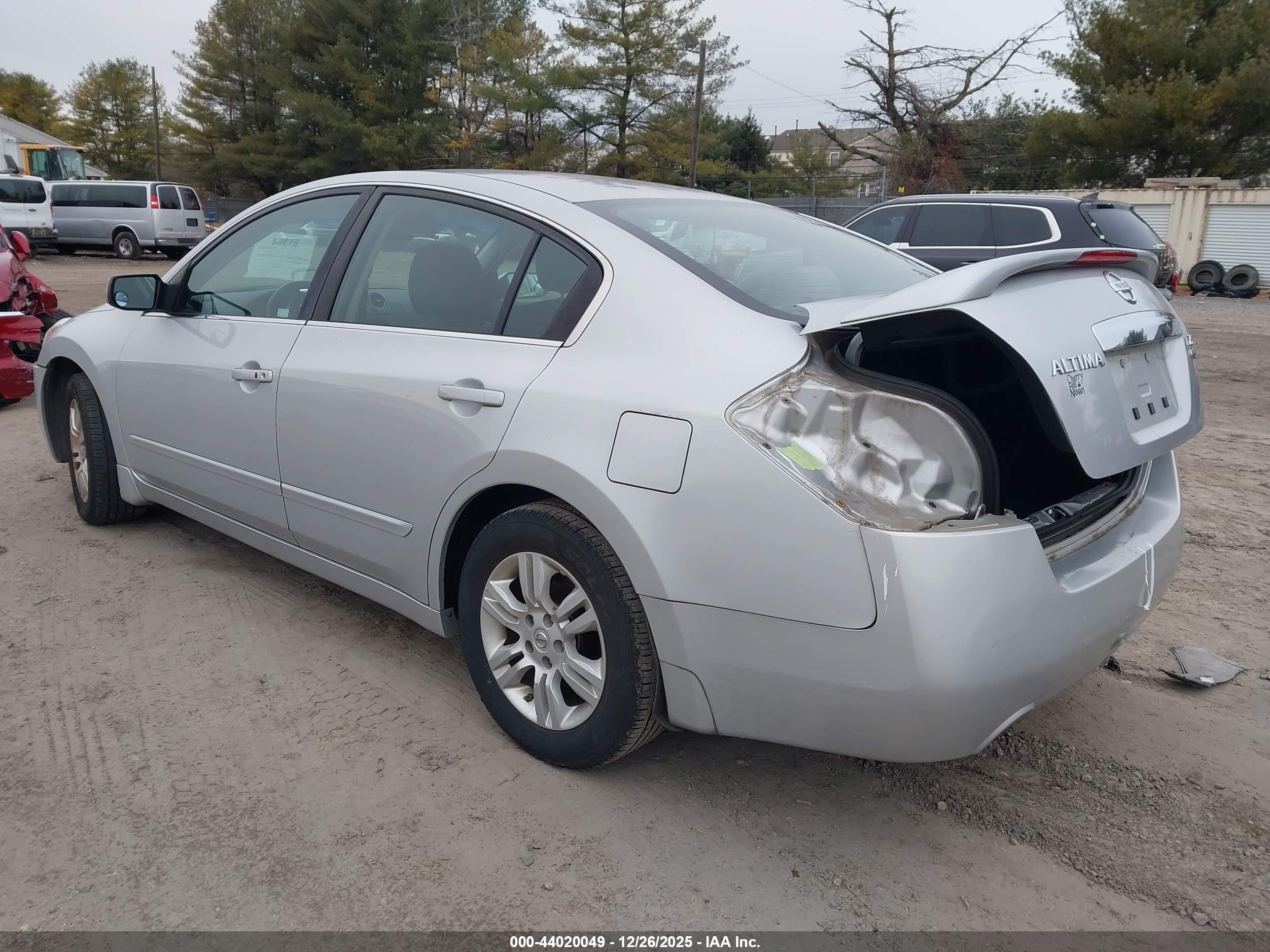 NISSAN ALTIMA image 3
