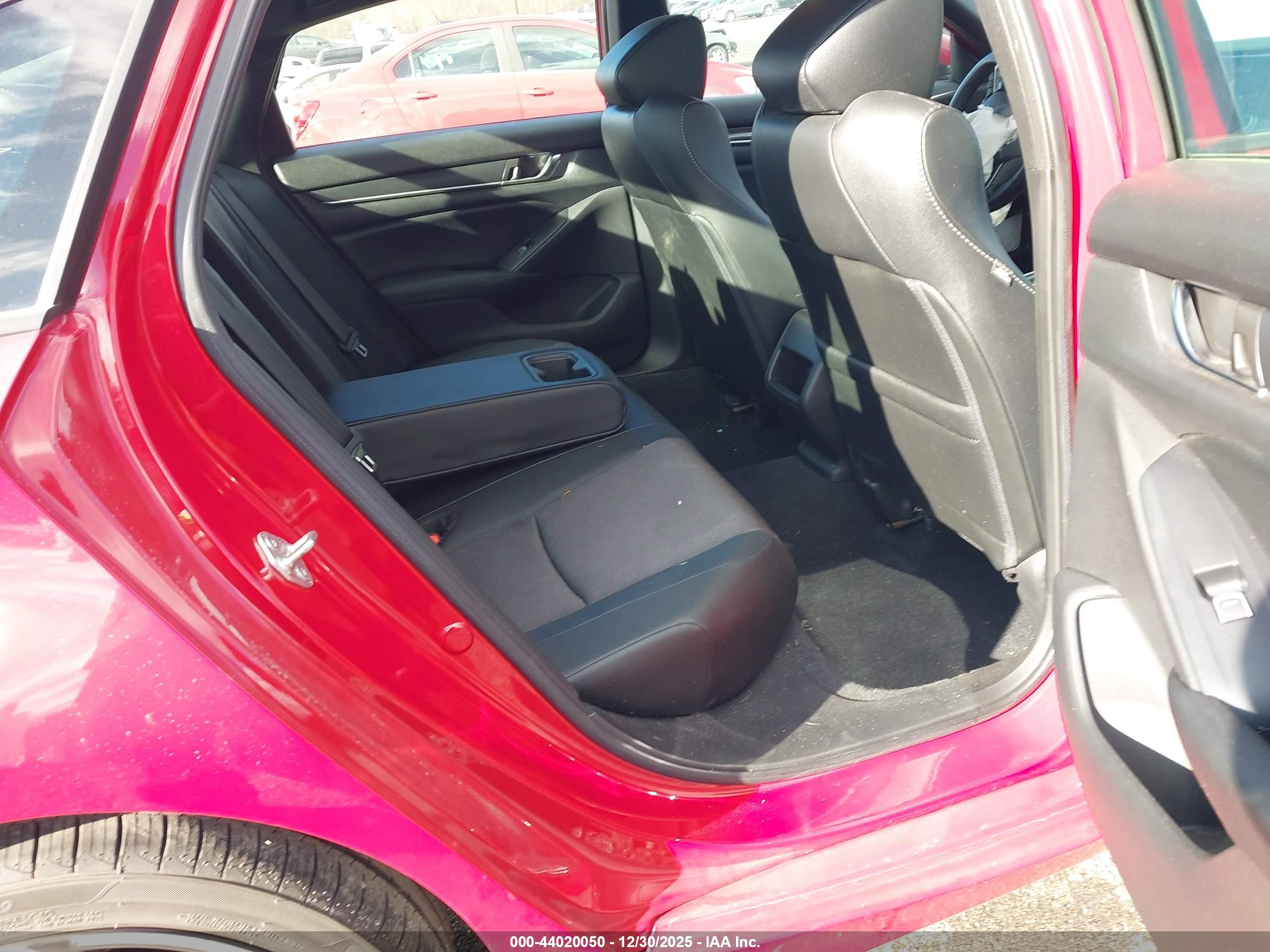 HONDA ACCORD image 8