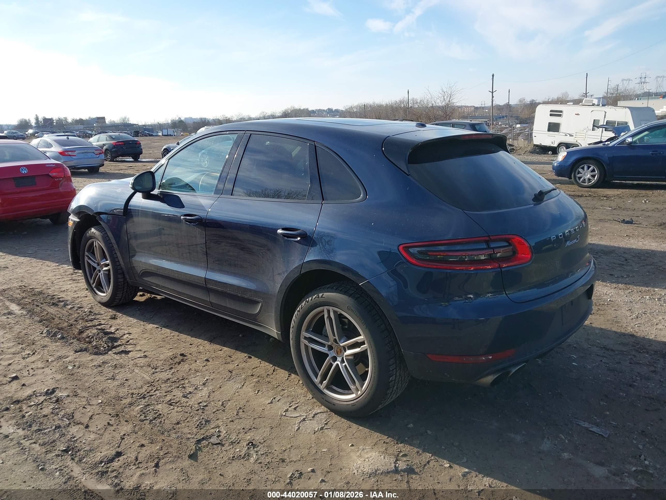 PORSCHE MACAN image 3