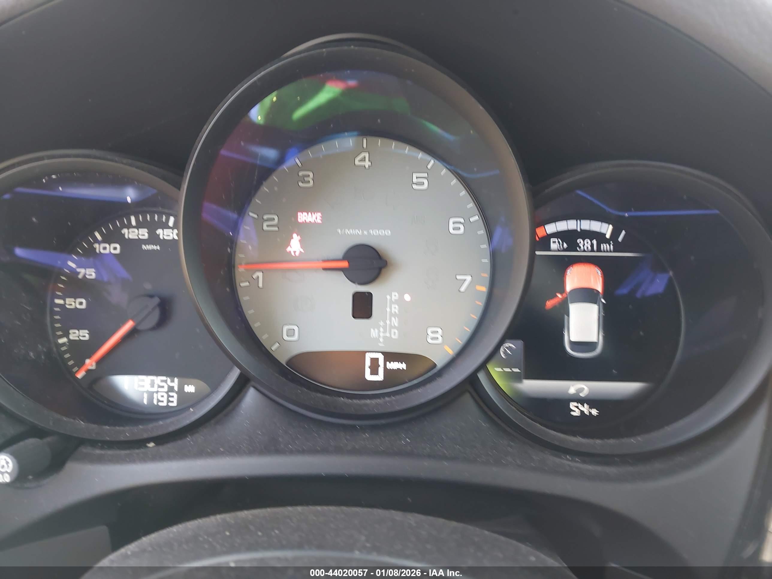 PORSCHE MACAN image 7
